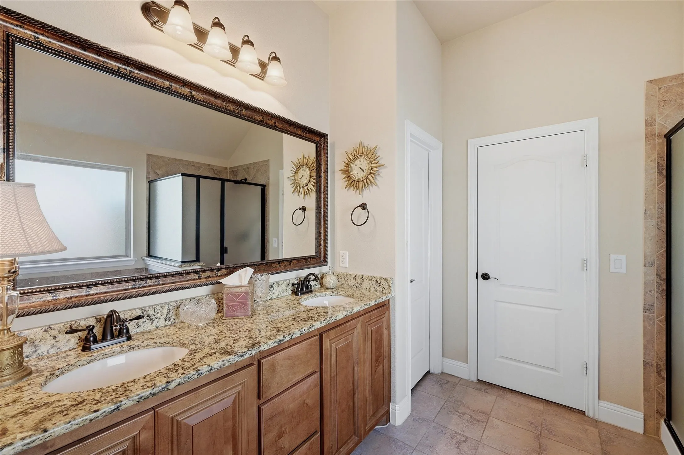 Single Family Residence For Sale in Grayson County , 509 Appaloosa Lane, Sherman, Texas 75092, 3 Bedroom, 2 Bathroom, 2 Garage spaces, 1,578 Sqft, built in 2016, mls#21344935, Real Estate Agent in Sherman, Homes For Sale in Grayson county, Homes For Sale in Sherman, Realtor in Sherman Texas, Real Estate Brokerage Independent Realty Texas, Luminita Cordes Realtor