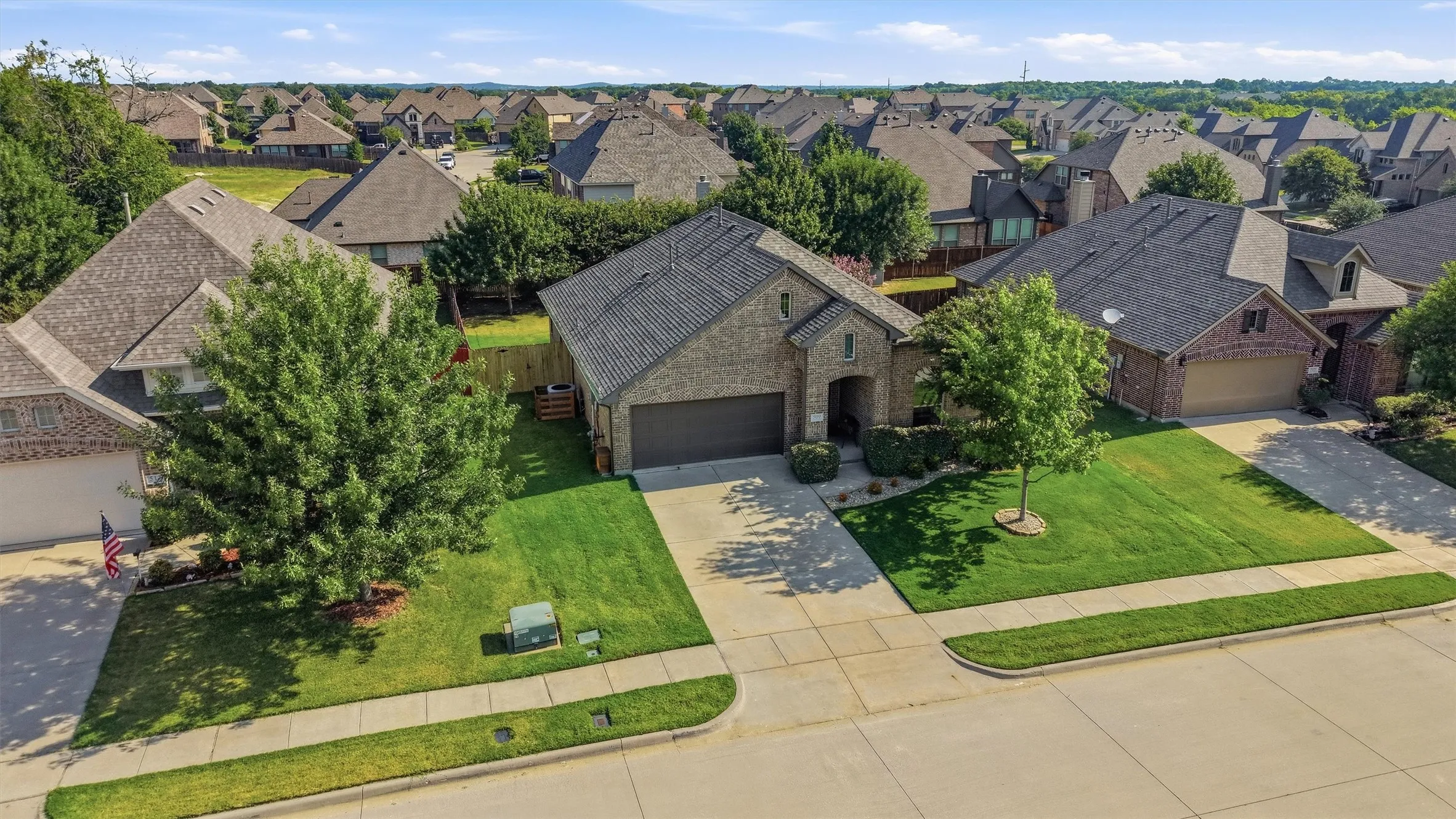 Single Family Residence For Sale in Grayson County , 509 Appaloosa Lane, Sherman, Texas 75092, 3 Bedroom, 2 Bathroom, 2 Garage spaces, 1,578 Sqft, built in 2016, mls#21344935, Real Estate Agent in Sherman, Homes For Sale in Grayson county, Homes For Sale in Sherman, Realtor in Sherman Texas, Real Estate Brokerage Independent Realty Texas, Luminita Cordes Realtor