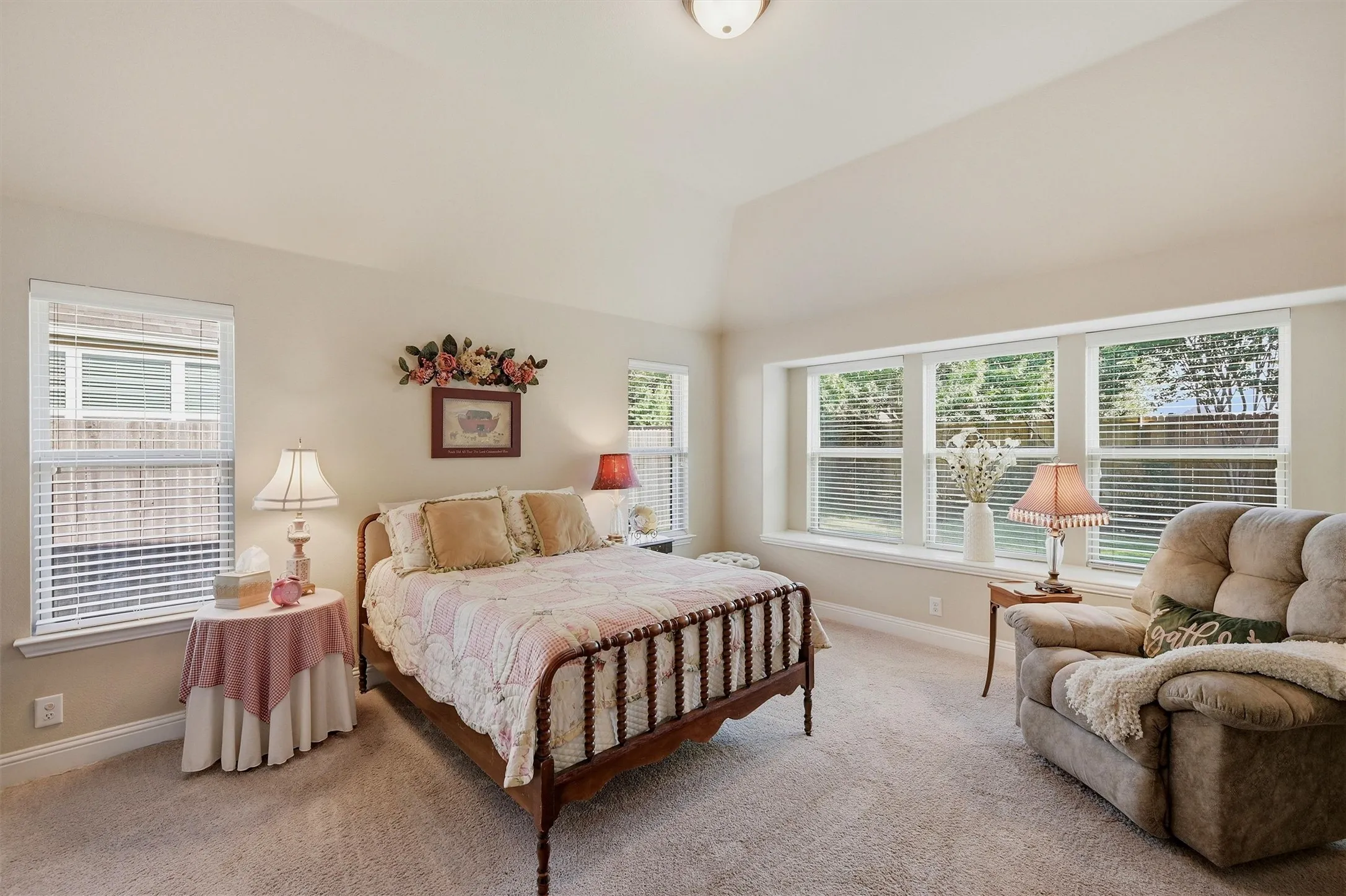 Single Family Residence For Sale in Grayson County , 509 Appaloosa Lane, Sherman, Texas 75092, 3 Bedroom, 2 Bathroom, 2 Garage spaces, 1,578 Sqft, built in 2016, mls#21344935, Real Estate Agent in Sherman, Homes For Sale in Grayson county, Homes For Sale in Sherman, Realtor in Sherman Texas, Real Estate Brokerage Independent Realty Texas, Luminita Cordes Realtor
