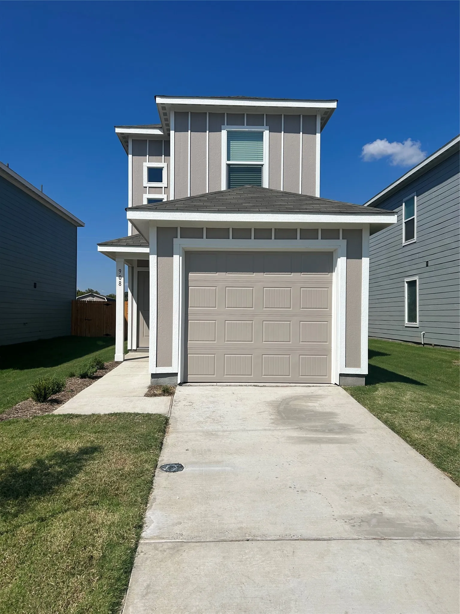 Single Family Residence For Rent in Collin County , 908 Grebe Lane, Princeton, Texas 75407, 3 Bedroom, 3 Bathroom, 1 Garage spaces, 1,376 Sqft, built in 2024, Price $1,590, mls#21351287, Real Estate Agent in Princeton, Homes For Rent in Collin county, Homes For Rent in Princeton, Realtor in Princeton Texas, Real Estate Brokerage Independent Realty Texas, Luminita Cordes Realtor