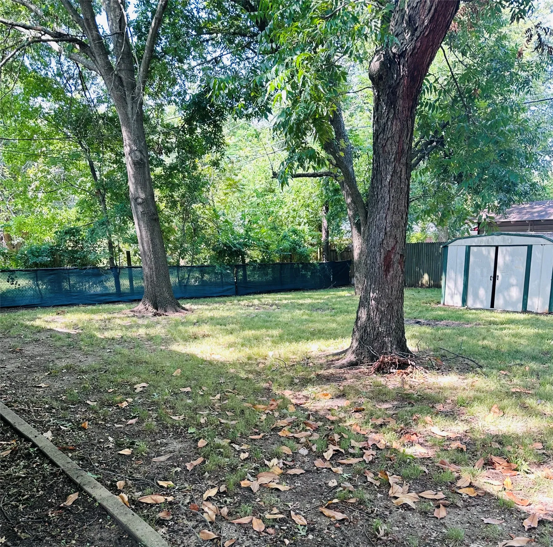 Single Family Residence For Sale in Grayson County , 902 Crestview Drive, Sherman, Texas 75092, 3 Bedroom, 2 Bathroom, 2 Garage spaces, 1,828 Sqft, built in 1958, mls#21351288, Real Estate Agent in Sherman, Homes For Sale in Grayson county, Homes For Sale in Sherman, Realtor in Sherman Texas, Real Estate Brokerage Independent Realty Texas, Luminita Cordes Realtor