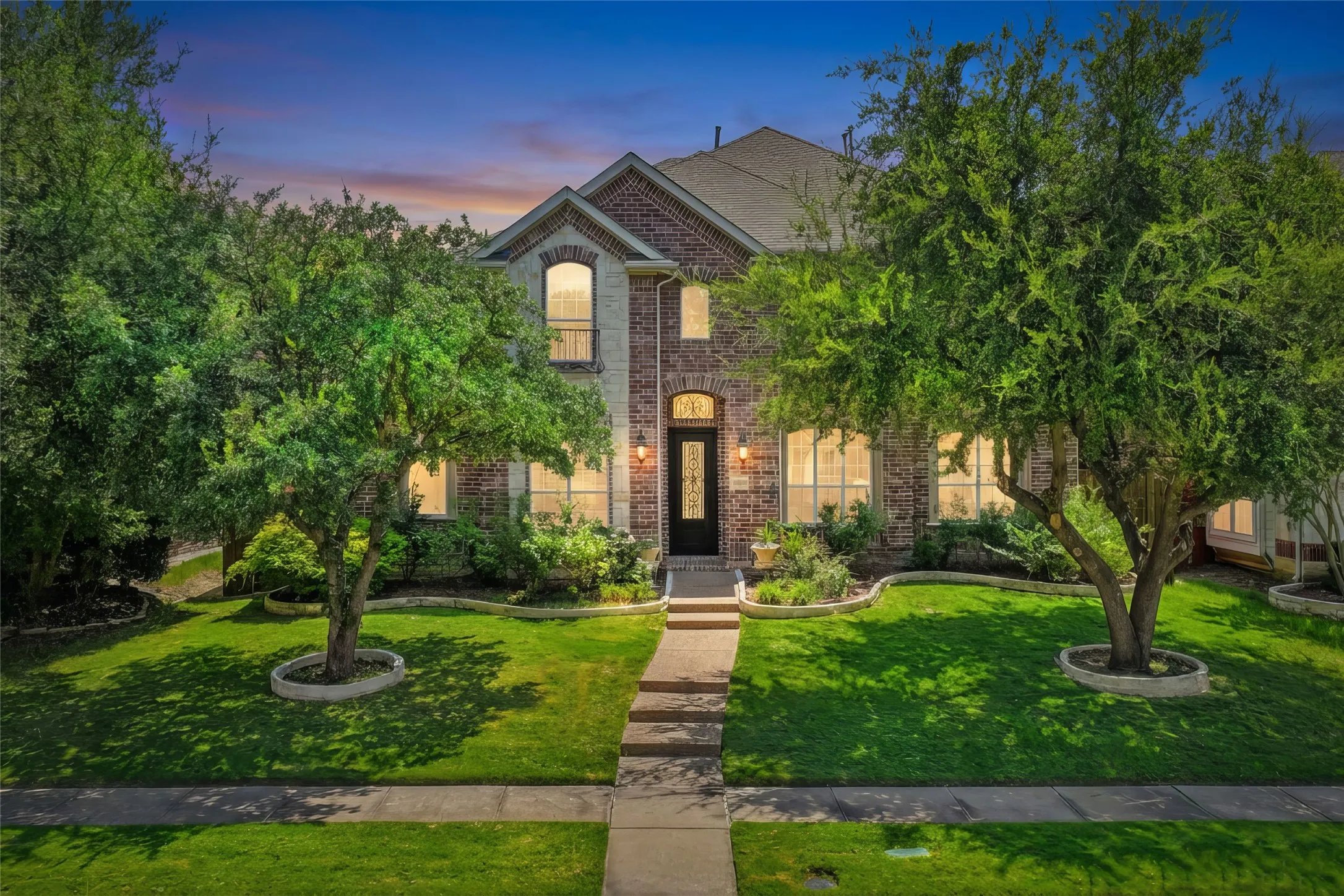 Single Family Residence For Sale in Denton County , 6608 Terrace Mill Lane, Plano, Texas 75024, 5 Bedroom, 4 Bathroom, 3 Garage spaces, 4,602 Sqft, built in 2003, mls#21351227, Real Estate Agent in Plano, Homes For Sale in Denton county, Homes For Sale in Plano, Realtor in Plano Texas, Real Estate Brokerage Independent Realty Texas, Luminita Cordes Realtor