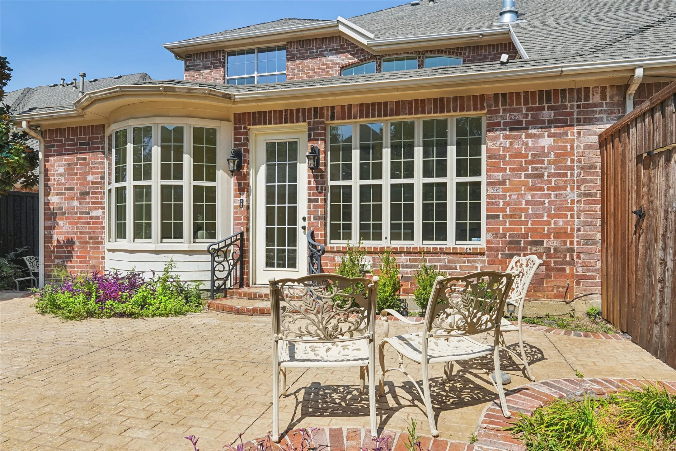 Single Family Residence For Sale in Denton County , 6608 Terrace Mill Lane, Plano, Texas 75024, 5 Bedroom, 4 Bathroom, 3 Garage spaces, 4,602 Sqft, built in 2003, mls#21351227, Real Estate Agent in Plano, Homes For Sale in Denton county, Homes For Sale in Plano, Realtor in Plano Texas, Real Estate Brokerage Independent Realty Texas, Luminita Cordes Realtor