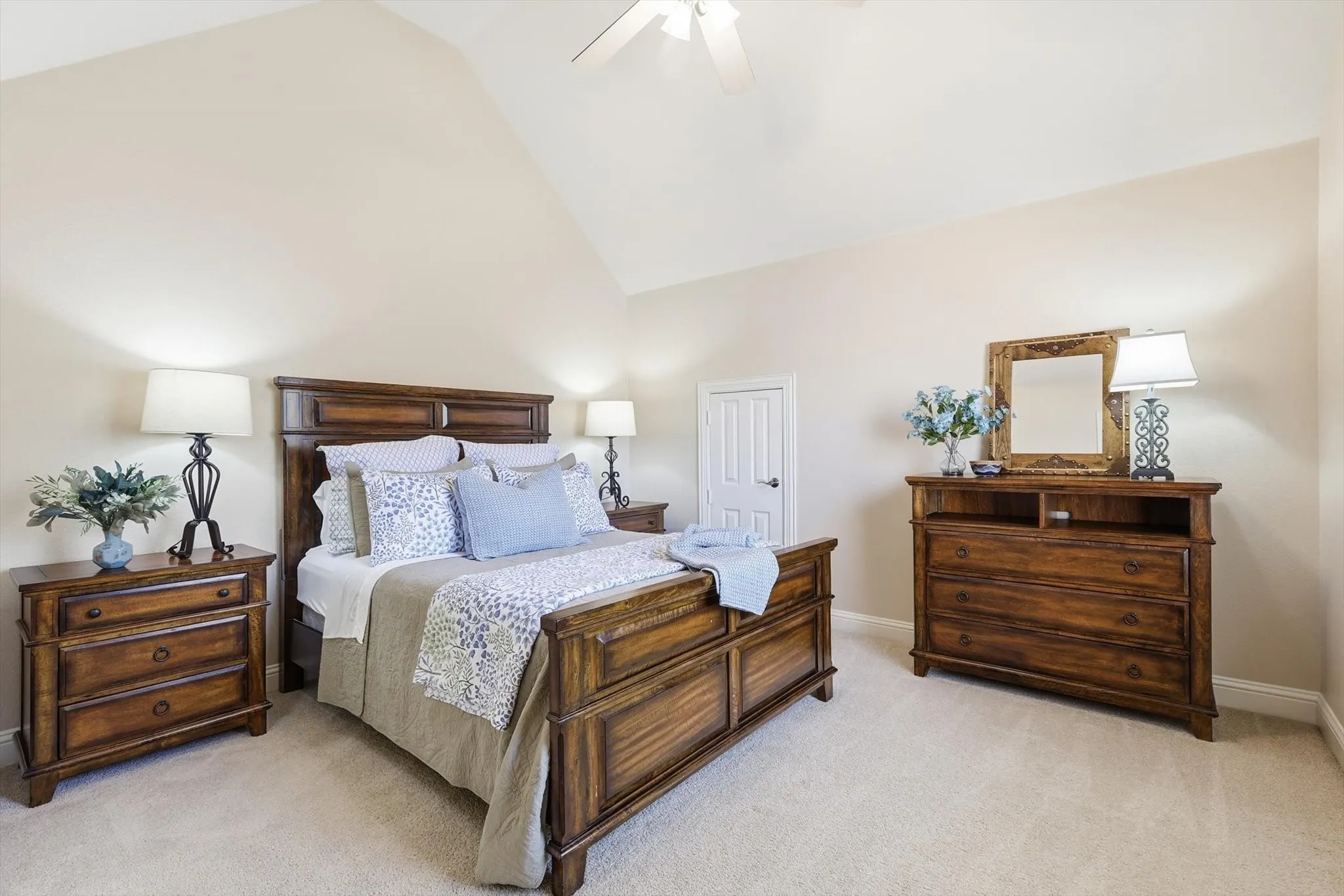 Single Family Residence For Sale in Denton County , 4629 Manor Way, Flower Mound, Texas 75028, 5 Bedroom, 5 Bathroom, 3 Garage spaces, 4,599 Sqft, built in 2000, mls#21351027, Real Estate Agent in Flower Mound, Homes For Sale in Denton county, Homes For Sale in Flower Mound, Realtor in Flower Mound Texas, Real Estate Brokerage Independent Realty Texas, Luminita Cordes Realtor