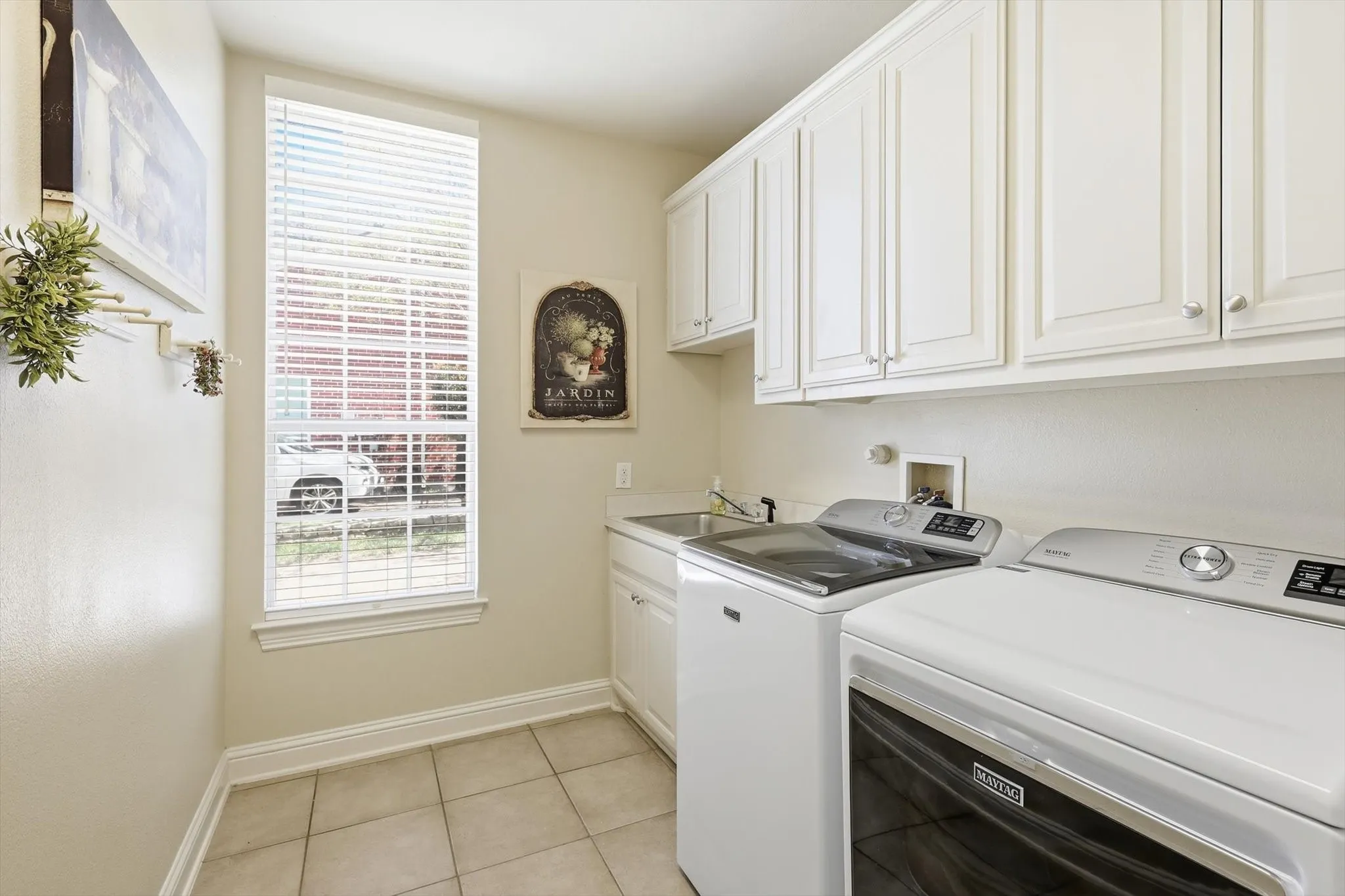 Single Family Residence For Sale in Denton County , 4629 Manor Way, Flower Mound, Texas 75028, 5 Bedroom, 5 Bathroom, 3 Garage spaces, 4,599 Sqft, built in 2000, mls#21351027, Real Estate Agent in Flower Mound, Homes For Sale in Denton county, Homes For Sale in Flower Mound, Realtor in Flower Mound Texas, Real Estate Brokerage Independent Realty Texas, Luminita Cordes Realtor