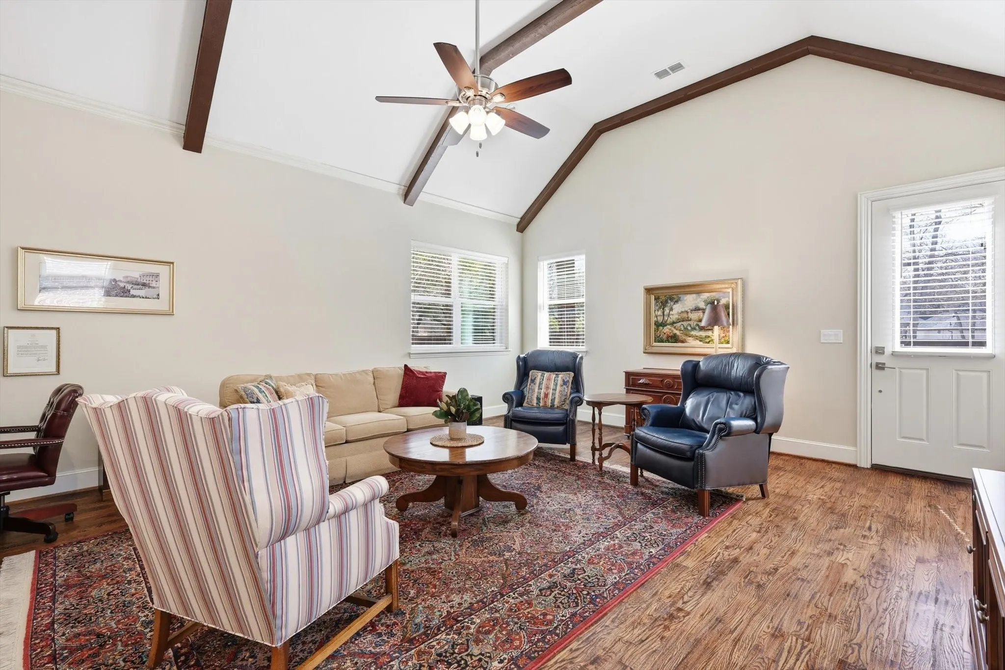 Single Family Residence For Sale in Denton County , 4629 Manor Way, Flower Mound, Texas 75028, 5 Bedroom, 5 Bathroom, 3 Garage spaces, 4,599 Sqft, built in 2000, mls#21351027, Real Estate Agent in Flower Mound, Homes For Sale in Denton county, Homes For Sale in Flower Mound, Realtor in Flower Mound Texas, Real Estate Brokerage Independent Realty Texas, Luminita Cordes Realtor