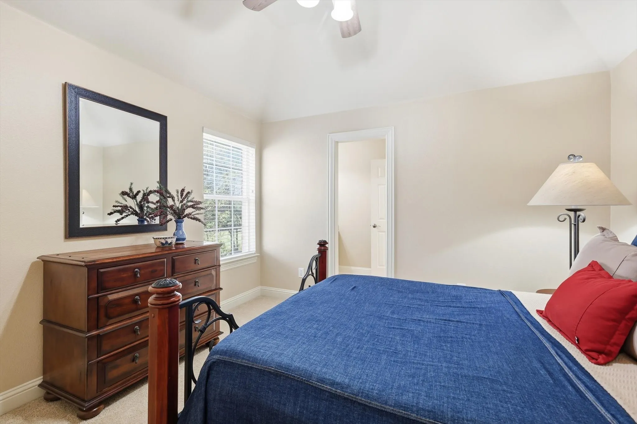 Single Family Residence For Sale in Denton County , 4629 Manor Way, Flower Mound, Texas 75028, 5 Bedroom, 5 Bathroom, 3 Garage spaces, 4,599 Sqft, built in 2000, mls#21351027, Real Estate Agent in Flower Mound, Homes For Sale in Denton county, Homes For Sale in Flower Mound, Realtor in Flower Mound Texas, Real Estate Brokerage Independent Realty Texas, Luminita Cordes Realtor