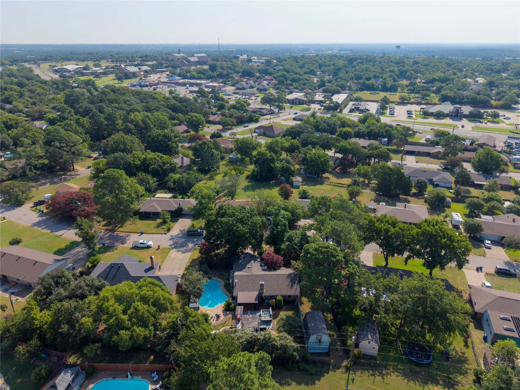 Single Family Residence For Sale in Johnson County , 306 Woodlawn Drive, Keene, Texas 76059, 3 Bedroom, 2 Bathroom, 2 Garage spaces, 1,378 Sqft, built in 1982, mls#21330042, Real Estate Agent in Keene, Homes For Sale in Johnson county, Homes For Sale in Keene, Realtor in Keene Texas, Real Estate Brokerage Independent Realty Texas, Luminita Cordes Realtor