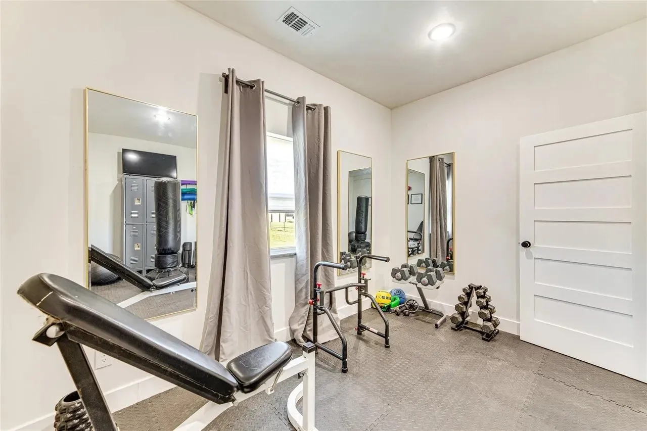 Single Family Residence For Sale in Rains County , 1841 Rs County Road 1402, Point, Texas 75472, 5 Bedroom, 4 Bathroom, 3 Garage spaces, 4,132 Sqft, built in 2022, mls#21351305, Real Estate Agent in Point, Homes For Sale in Rains county, Homes For Sale in Point, Realtor in Point Texas, Real Estate Brokerage Independent Realty Texas, Luminita Cordes Realtor