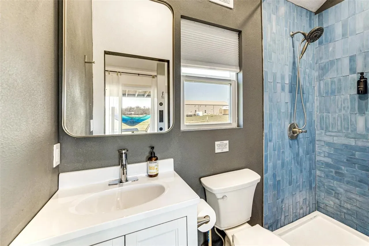 Guest House Full Bath
