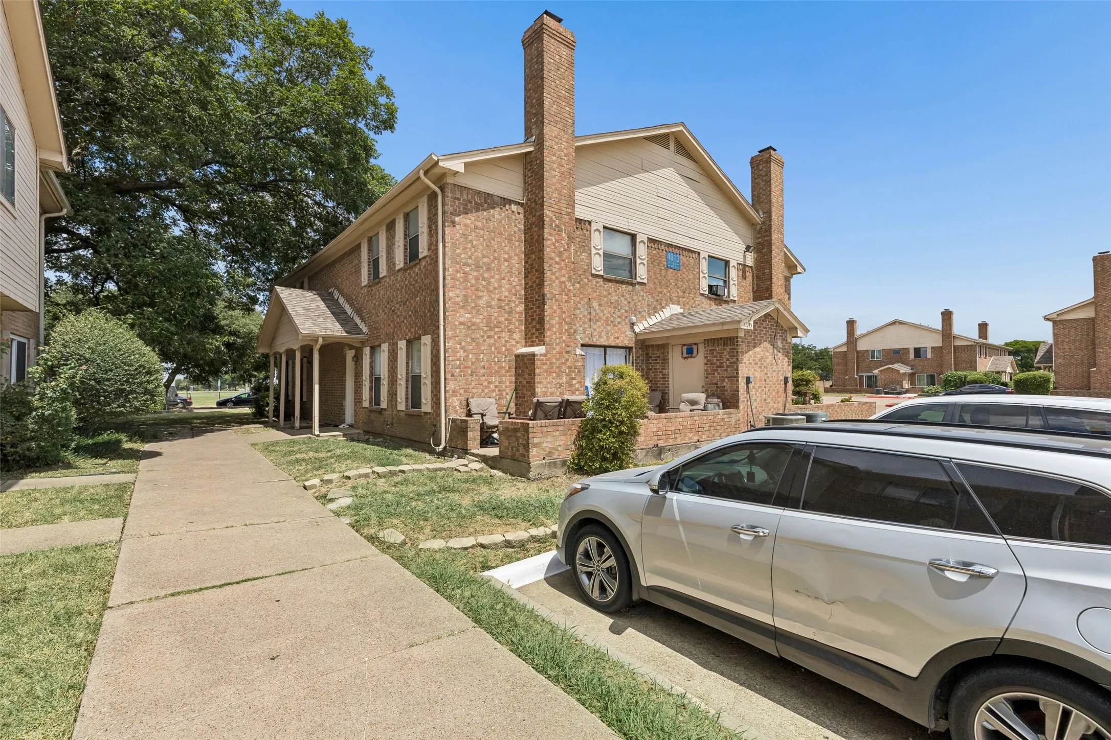 Quadruplex For Sale in Dallas County , 4013 N Garland Avenue 1, Garland, Texas 75040, 10 Bedroom, 8 Bathroom, Garage spaces, 4,089 Sqft, built in 1984, Price $668,000, mls#21349483, Real Estate Agent in Garland, Homes For Sale in Dallas county, Homes For Sale in Garland, Realtor in Garland Texas, Real Estate Brokerage Independent Realty Texas, Luminita Cordes Realtor