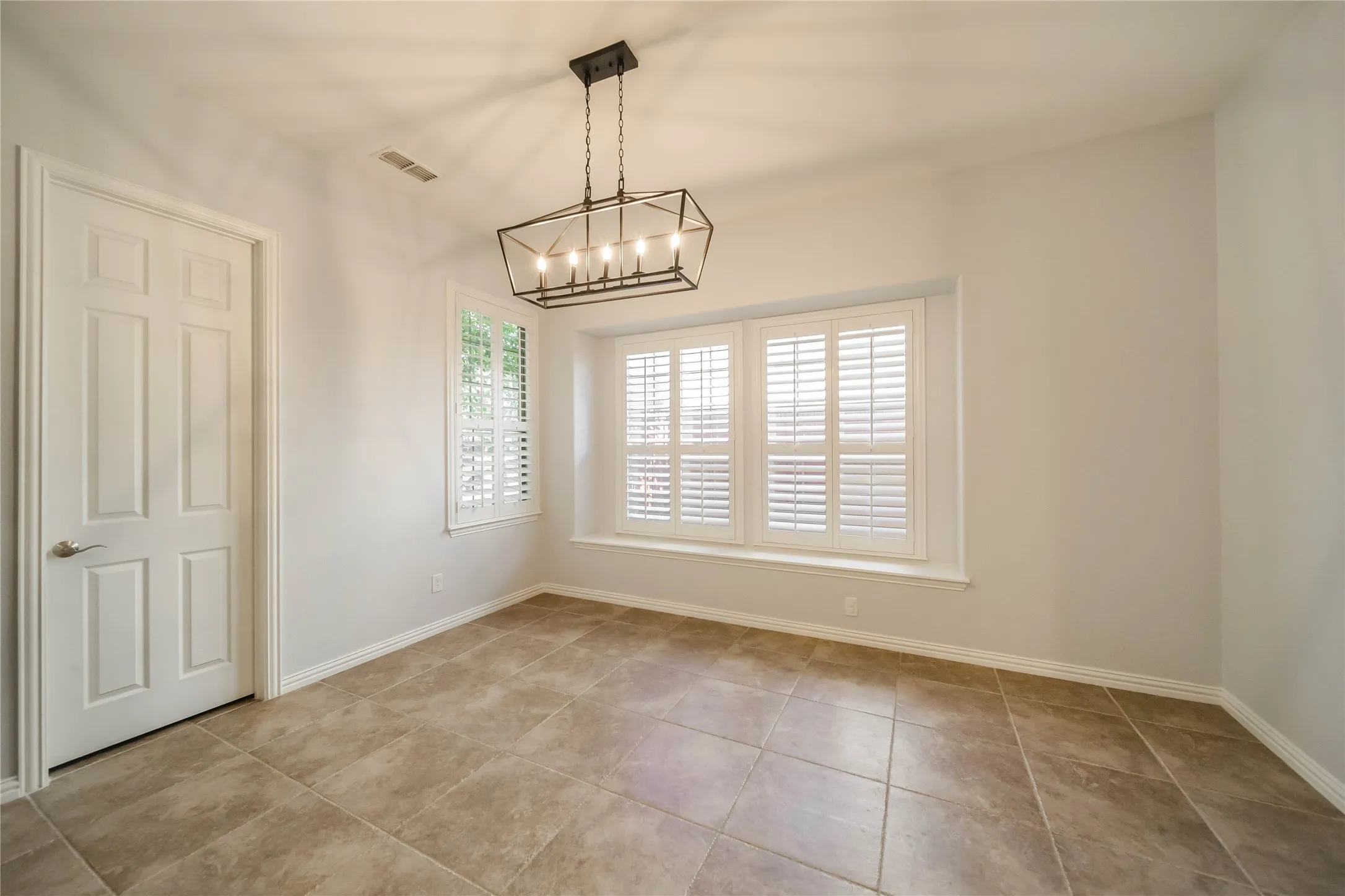 Single Family Residence For Rent in Collin County , 1810 Port Isabel Drive, Allen, Texas 75013, 5 Bedroom, 4 Bathroom, 2 Garage spaces, 3,362 Sqft, built in 2005, mls#21351307, Real Estate Agent in Allen, Homes For Rent in Collin county, Homes For Rent in Allen, Realtor in Allen Texas, Real Estate Brokerage Independent Realty Texas, Luminita Cordes Realtor