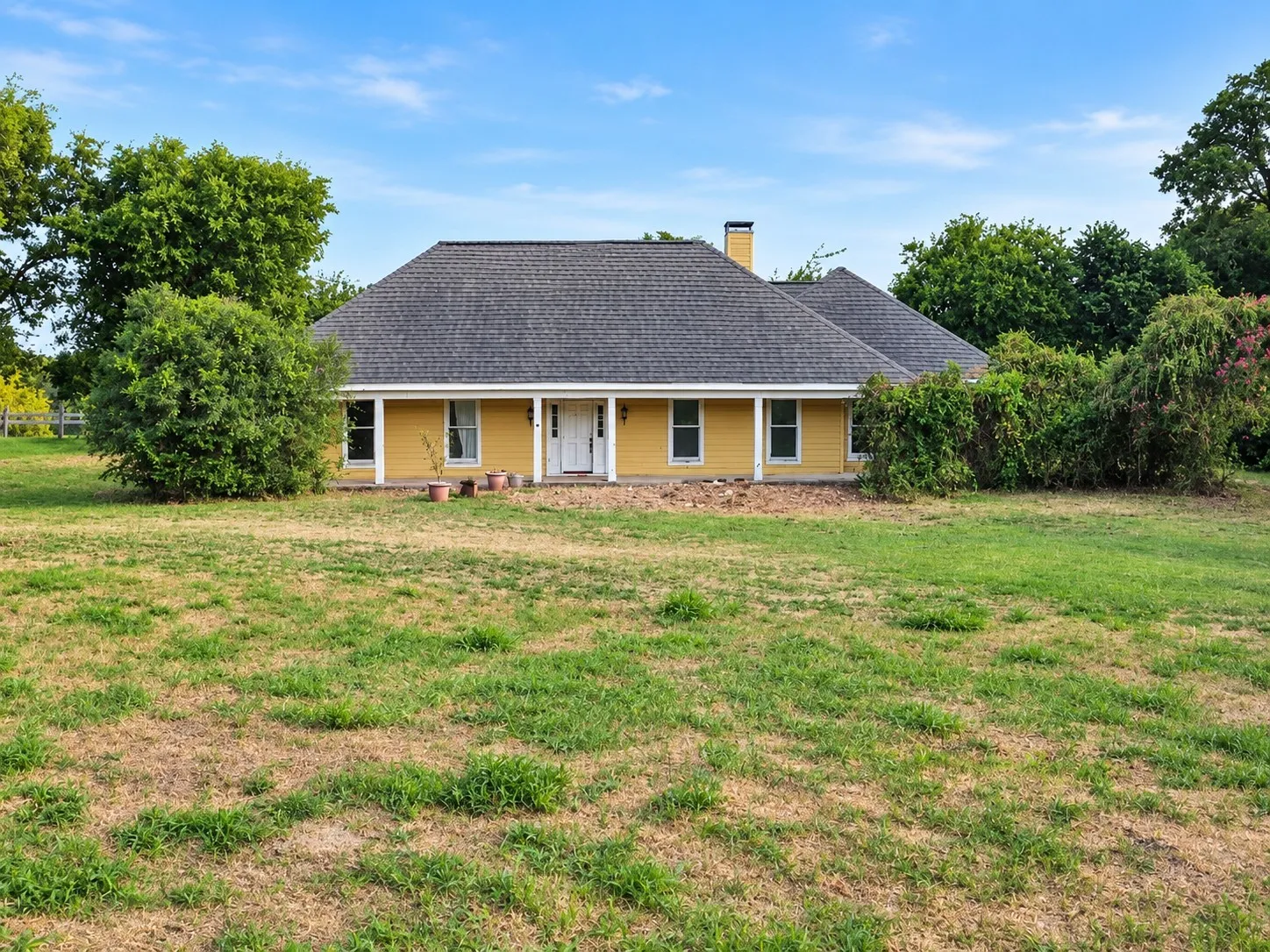 Single Family Residence For Sale in Collin County , 116 Mallard Point, Wylie, Texas 75098, 3 Bedroom, 2 Bathroom, 3 Garage spaces, 2,282 Sqft, built in 1982, mls#21351064, Real Estate Agent in Wylie, Homes For Sale in Collin county, Homes For Sale in Wylie, Realtor in Wylie Texas, Real Estate Brokerage Independent Realty Texas, Luminita Cordes Realtor