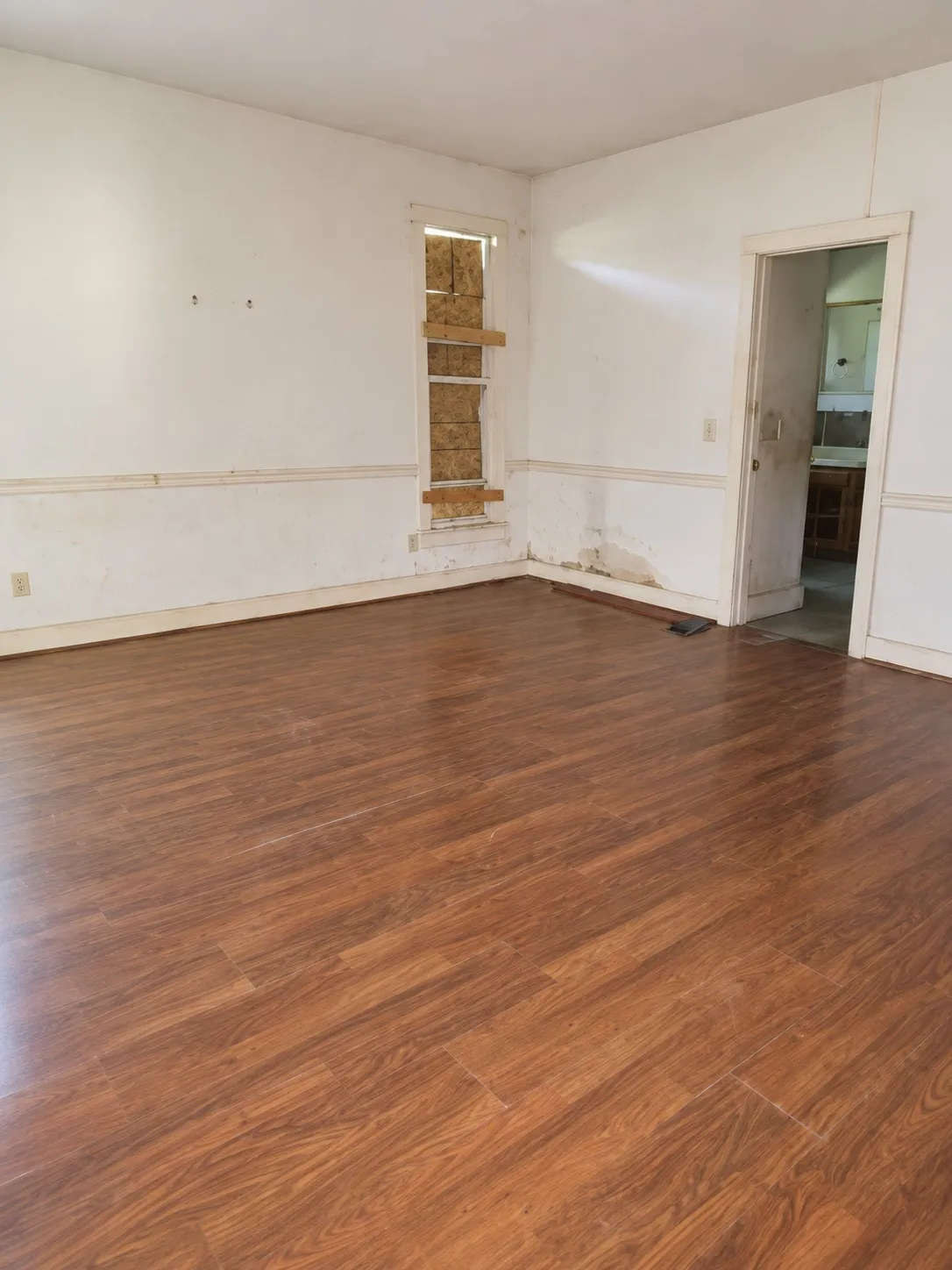 Single Family Residence For Sale in Collin County , 116 Mallard Point, Wylie, Texas 75098, 3 Bedroom, 2 Bathroom, 3 Garage spaces, 2,282 Sqft, built in 1982, mls#21351064, Real Estate Agent in Wylie, Homes For Sale in Collin county, Homes For Sale in Wylie, Realtor in Wylie Texas, Real Estate Brokerage Independent Realty Texas, Luminita Cordes Realtor