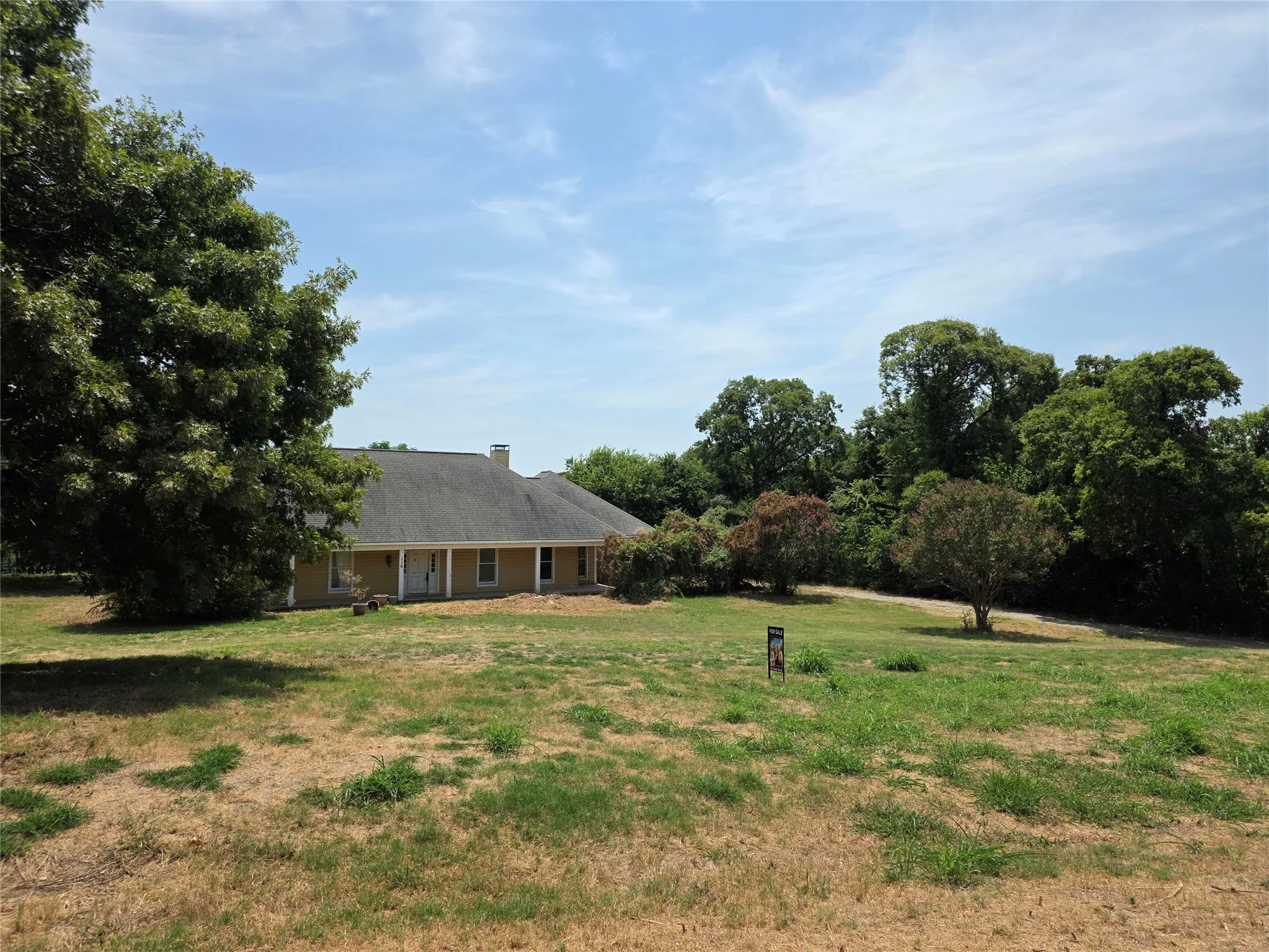 Single Family Residence For Sale in Collin County , 116 Mallard Point, Wylie, Texas 75098, 3 Bedroom, 2 Bathroom, 3 Garage spaces, 2,282 Sqft, built in 1982, mls#21351064, Real Estate Agent in Wylie, Homes For Sale in Collin county, Homes For Sale in Wylie, Realtor in Wylie Texas, Real Estate Brokerage Independent Realty Texas, Luminita Cordes Realtor
