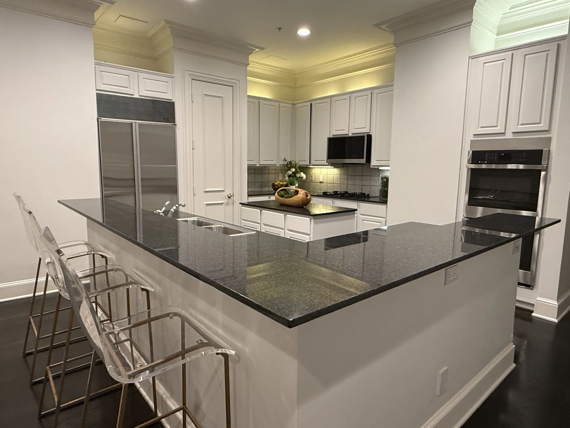 Condominium For Rent in Dallas County , 3535 Gillespie Street 505, Dallas, Texas 75219, 3 Bedroom, 5 Bathroom, 2 Garage spaces, 2,899 Sqft, built in 2000, mls#21351321, Real Estate Agent in Dallas, Homes For Rent in Dallas county, Homes For Rent in Dallas, Realtor in Dallas Texas, Real Estate Brokerage Independent Realty Texas, Luminita Cordes Realtor