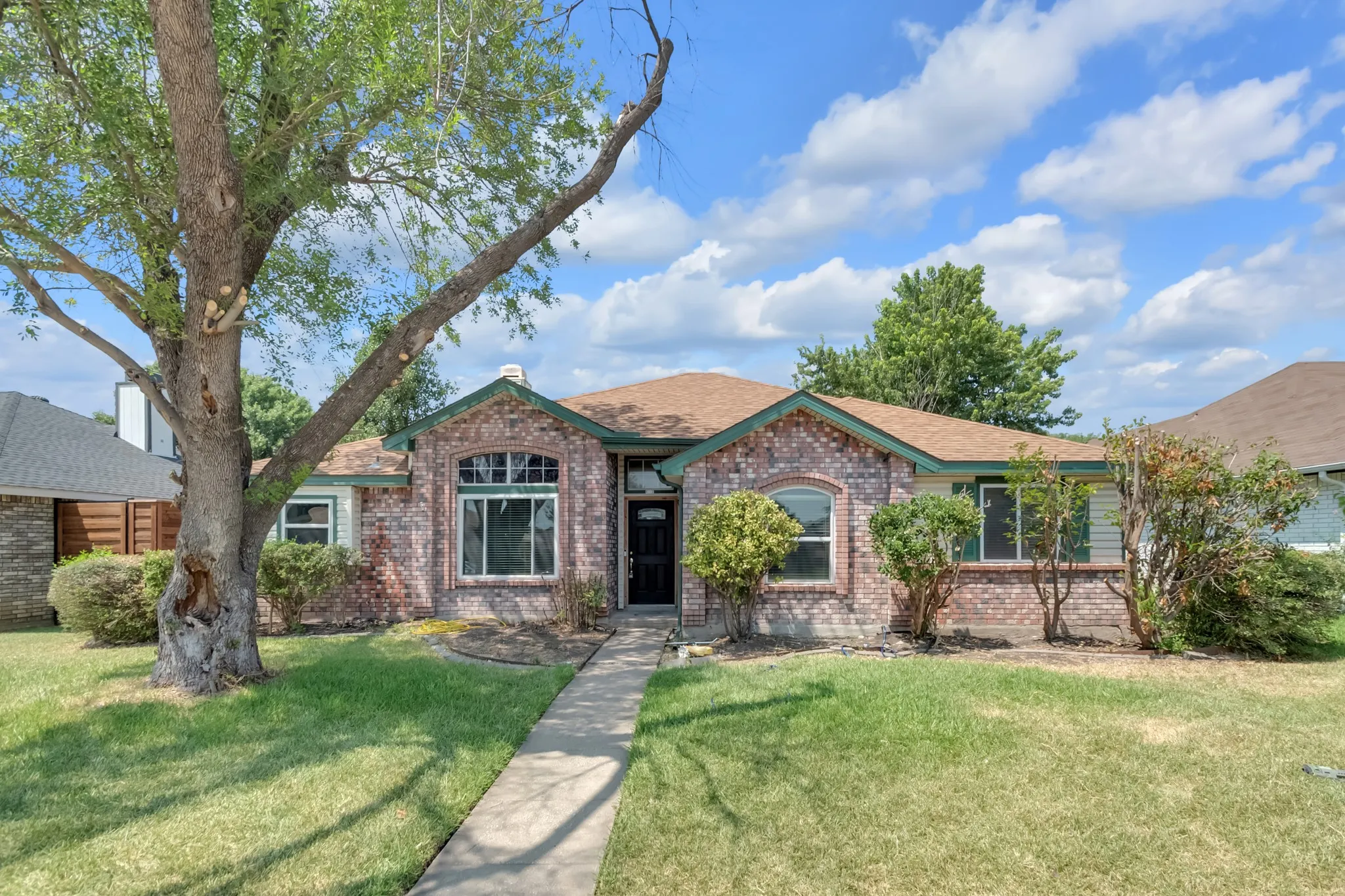 Single Family Residence For Sale