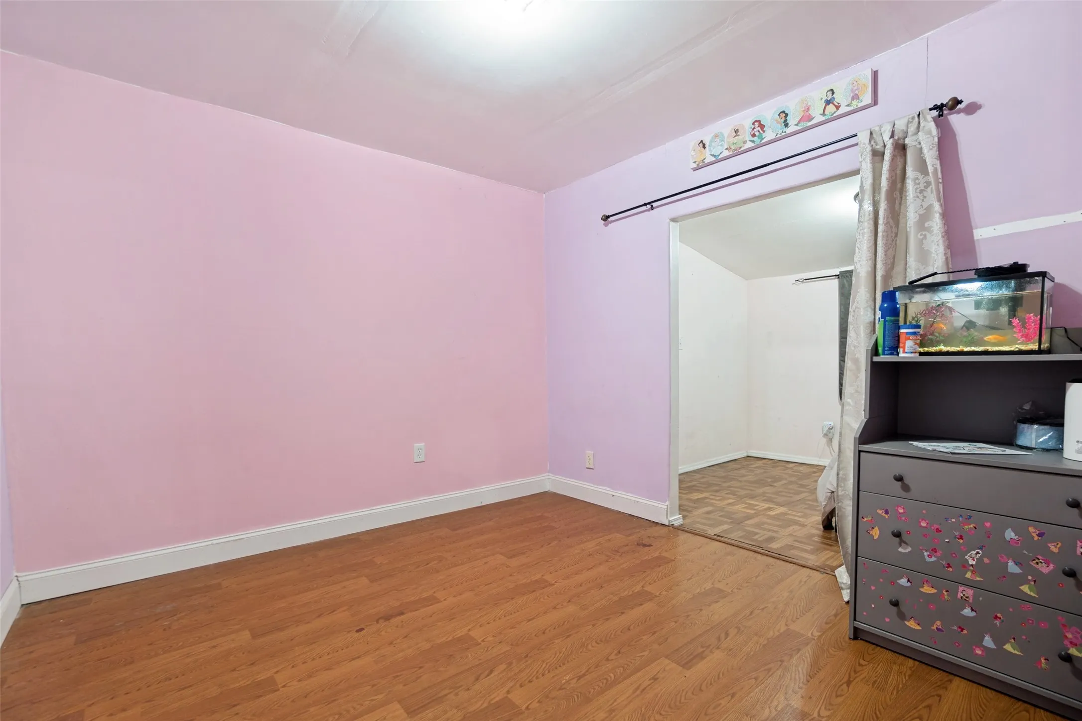 Single Family Residence For Sale in Dallas County , 6625 Speight Street, Dallas, Texas 75232, 5 Bedroom, 3 Bathroom, Garage spaces, 1,913 Sqft, built in 1949, mls#21351294, Real Estate Agent in Dallas, Homes For Sale in Dallas county, Homes For Sale in Dallas, Realtor in Dallas Texas, Real Estate Brokerage Independent Realty Texas, Luminita Cordes Realtor