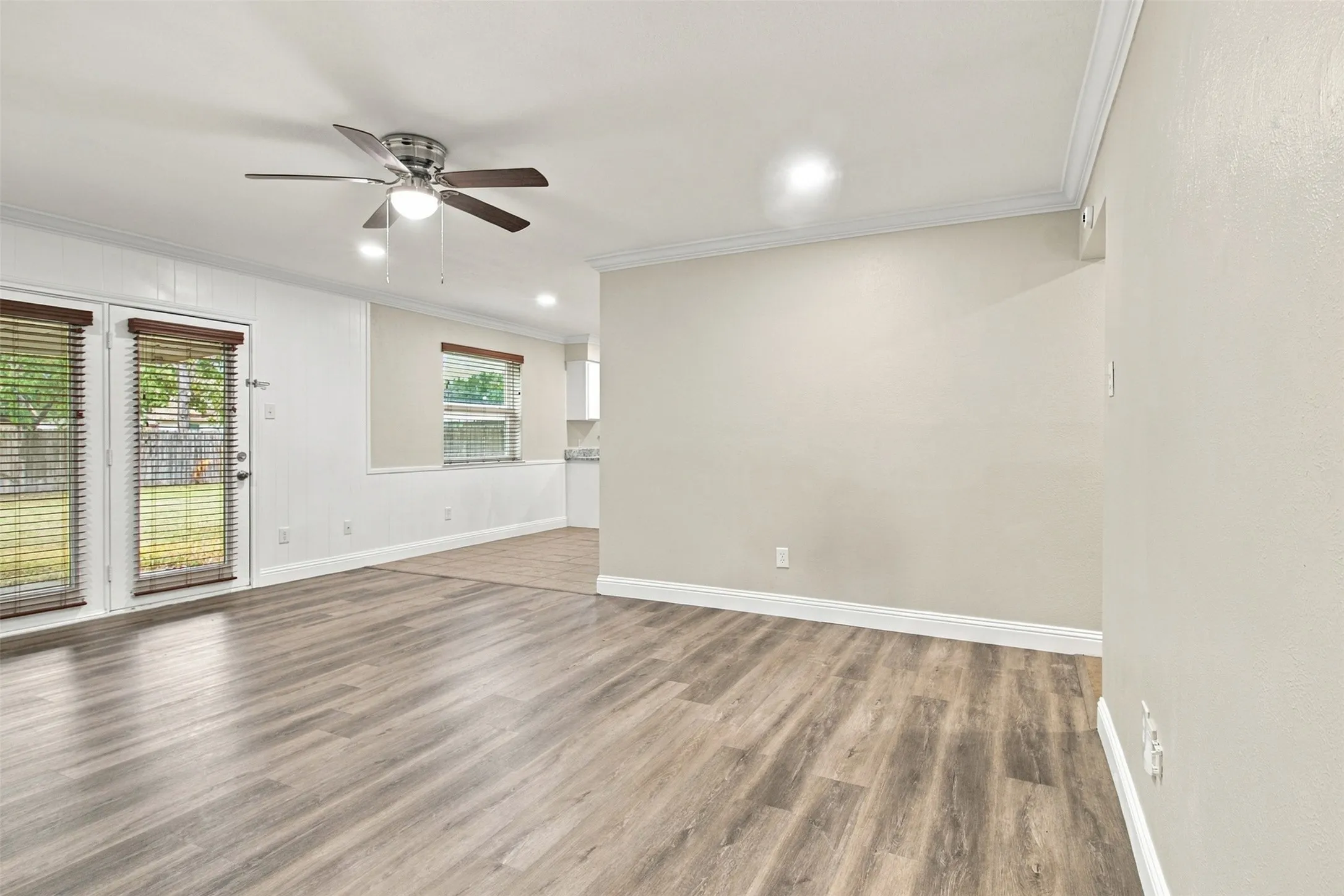 Single Family Residence For Rent in Johnson County , 335 Springwillow Road, Burleson, Texas 76028, 3 Bedroom, 2 Bathroom, 2 Garage spaces, 1,148 Sqft, built in 1971, mls#21350818, Real Estate Agent in Burleson, Homes For Rent in Johnson county, Homes For Rent in Burleson, Realtor in Burleson Texas, Real Estate Brokerage Independent Realty Texas, Luminita Cordes Realtor