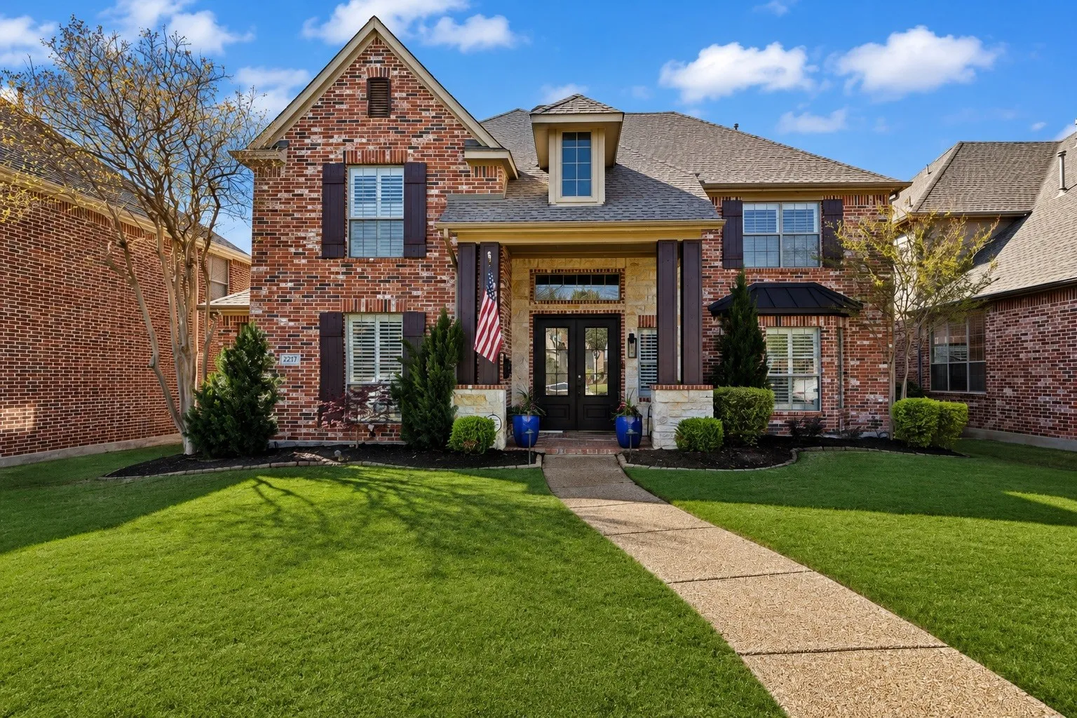 Single Family Residence For Sale in Denton County , 2217 Landoine Lane, Lewisville, Texas 75056, 5 Bedroom, 4 Bathroom, 3 Garage spaces, 4,080 Sqft, built in 2005, mls#21345435, Real Estate Agent in Lewisville, Homes For Sale in Denton county, Homes For Sale in Lewisville, Realtor in Lewisville Texas, Real Estate Brokerage Independent Realty Texas, Luminita Cordes Realtor