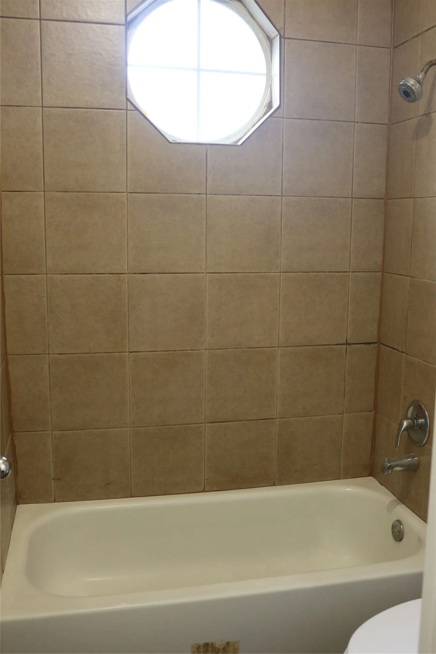 Townhouse For Rent in Collin County , 327 Regency Drive, Allen, Texas 75002, 3 Bedroom, 3 Bathroom, 2 Garage spaces, 1,894 Sqft, built in 2008, mls#21351345, Real Estate Agent in Allen, Homes For Rent in Collin county, Homes For Rent in Allen, Realtor in Allen Texas, Real Estate Brokerage Independent Realty Texas, Luminita Cordes Realtor