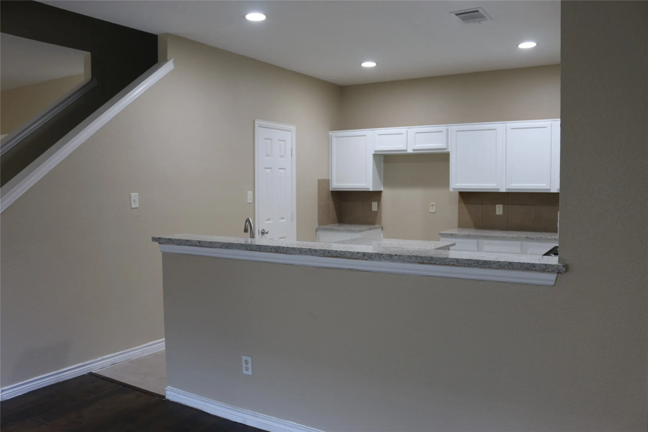 Townhouse For Rent in Collin County , 327 Regency Drive, Allen, Texas 75002, 3 Bedroom, 3 Bathroom, 2 Garage spaces, 1,894 Sqft, built in 2008, mls#21351345, Real Estate Agent in Allen, Homes For Rent in Collin county, Homes For Rent in Allen, Realtor in Allen Texas, Real Estate Brokerage Independent Realty Texas, Luminita Cordes Realtor