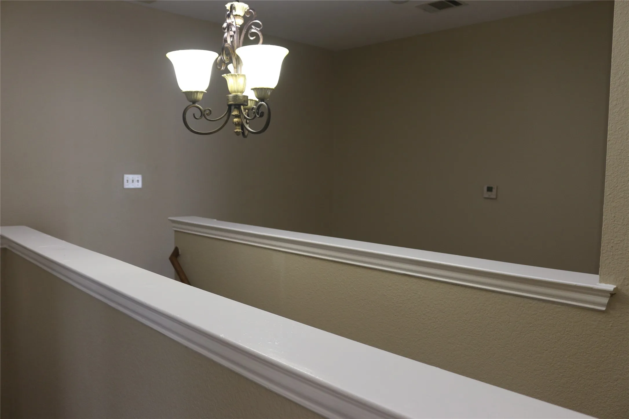 Townhouse For Rent in Collin County , 327 Regency Drive, Allen, Texas 75002, 3 Bedroom, 3 Bathroom, 2 Garage spaces, 1,894 Sqft, built in 2008, mls#21351345, Real Estate Agent in Allen, Homes For Rent in Collin county, Homes For Rent in Allen, Realtor in Allen Texas, Real Estate Brokerage Independent Realty Texas, Luminita Cordes Realtor