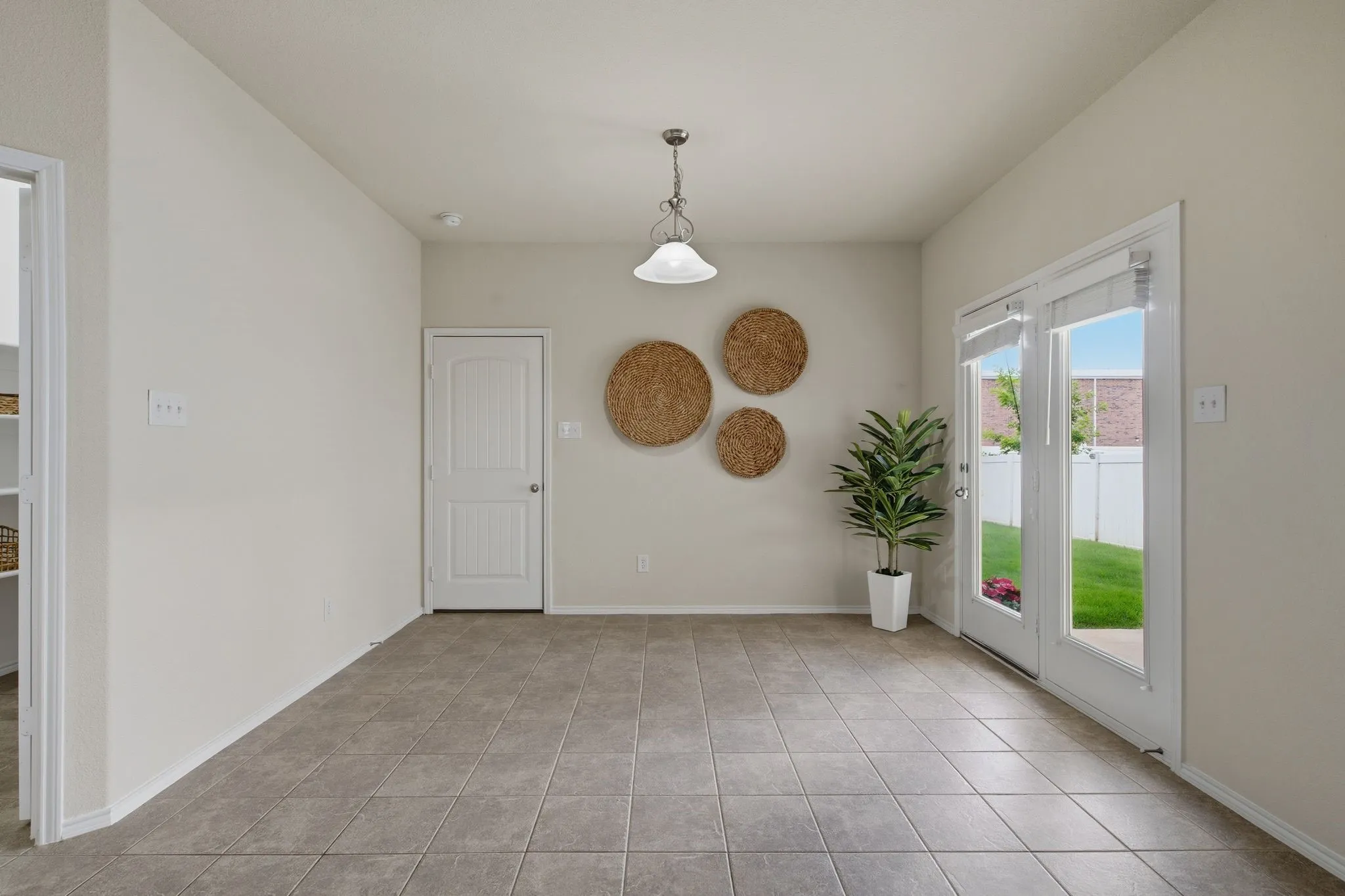 Single Family Residence For Sale in Denton County , 1108 Black Cherry Drive, Aubrey, Texas 76227, 4 Bedroom, 3 Bathroom, 2 Garage spaces, 3,062 Sqft, built in 2014, mls#21351275, Real Estate Agent in Aubrey, Homes For Sale in Denton county, Homes For Sale in Aubrey, Realtor in Aubrey Texas, Real Estate Brokerage Independent Realty Texas, Luminita Cordes Realtor