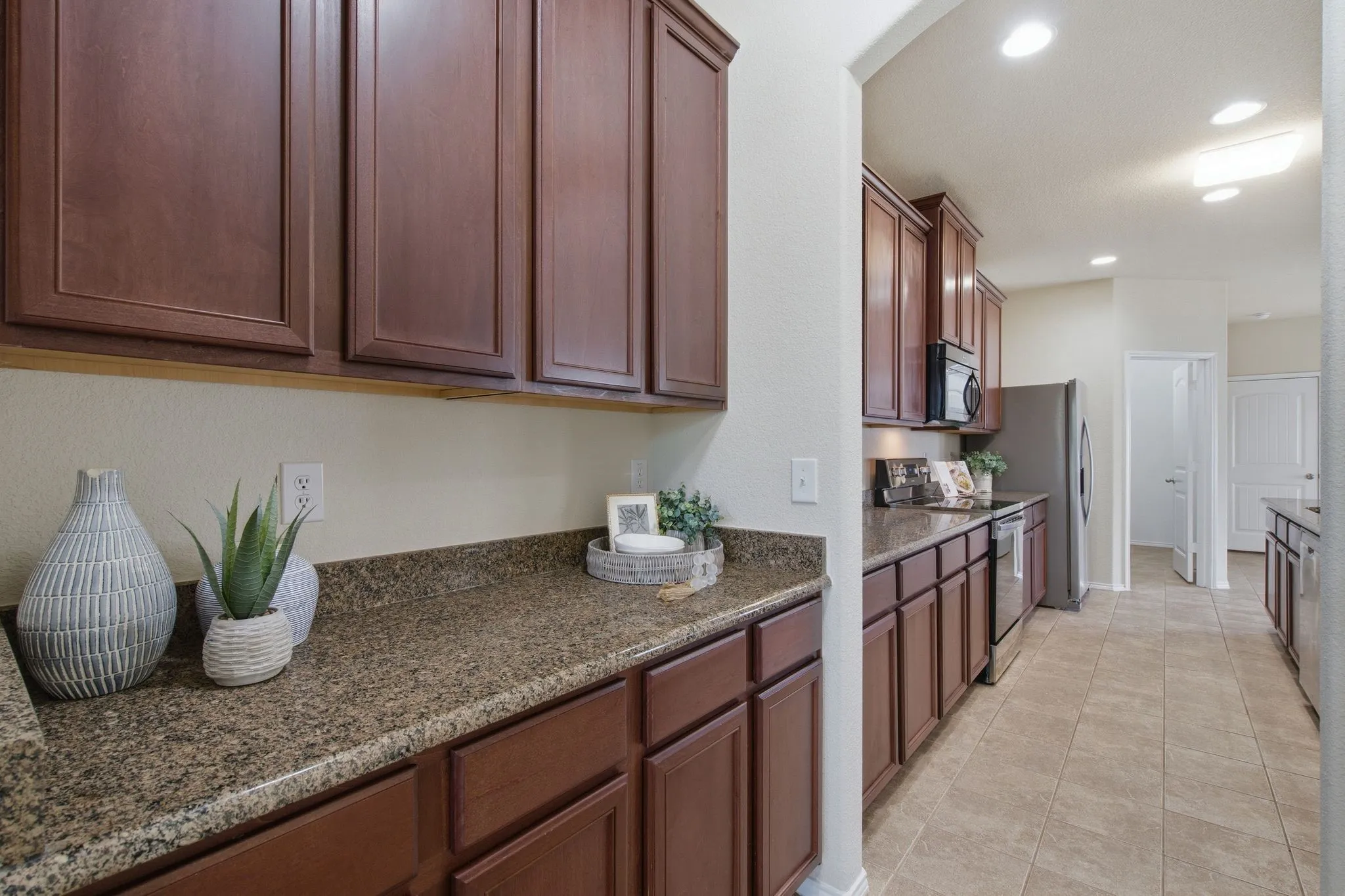Single Family Residence For Sale in Denton County , 1108 Black Cherry Drive, Aubrey, Texas 76227, 4 Bedroom, 3 Bathroom, 2 Garage spaces, 3,062 Sqft, built in 2014, mls#21351275, Real Estate Agent in Aubrey, Homes For Sale in Denton county, Homes For Sale in Aubrey, Realtor in Aubrey Texas, Real Estate Brokerage Independent Realty Texas, Luminita Cordes Realtor