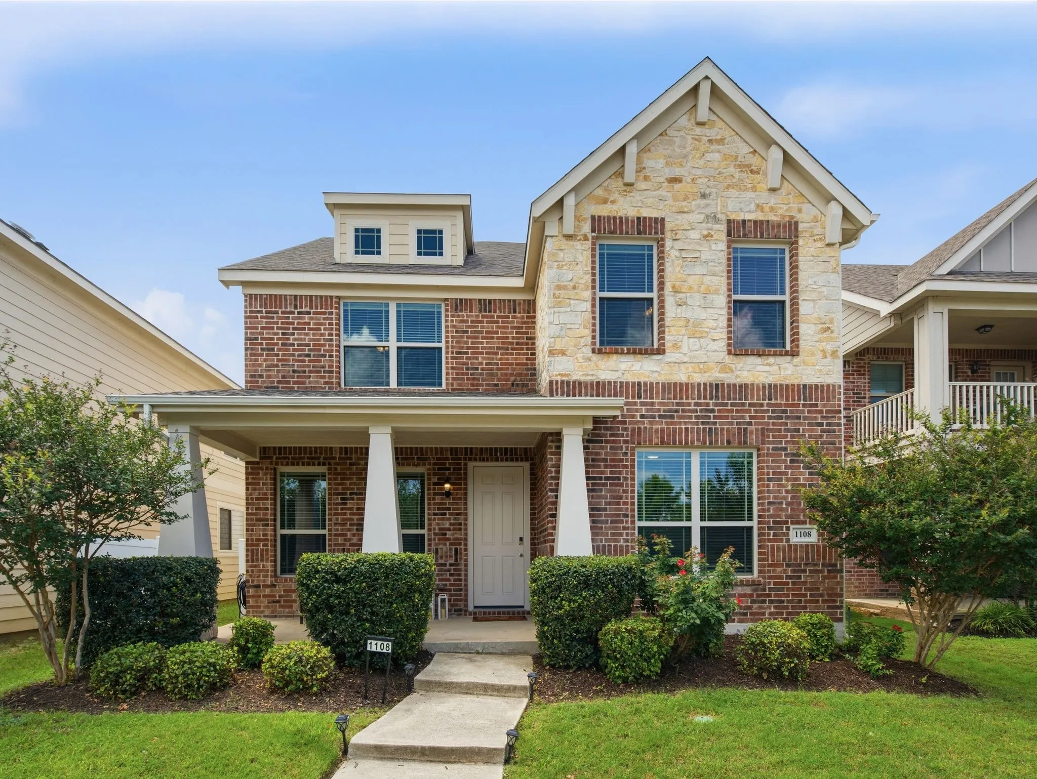 Single Family Residence For Sale in Denton County , 1108 Black Cherry Drive, Aubrey, Texas 76227, 4 Bedroom, 3 Bathroom, 2 Garage spaces, 3,062 Sqft, built in 2014, mls#21351275, Real Estate Agent in Aubrey, Homes For Sale in Denton county, Homes For Sale in Aubrey, Realtor in Aubrey Texas, Real Estate Brokerage Independent Realty Texas, Luminita Cordes Realtor
