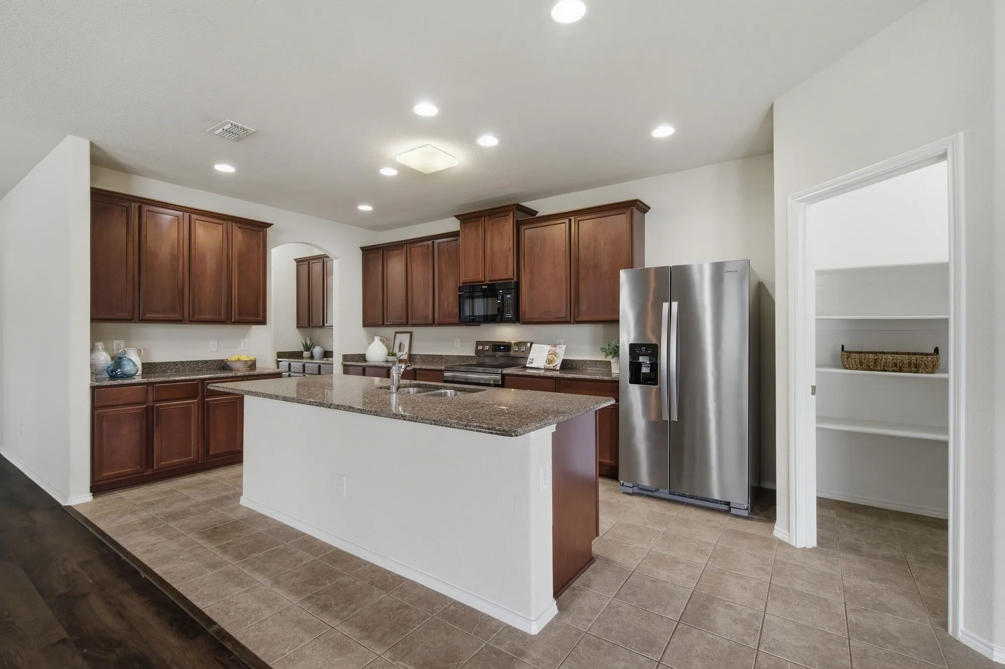 Single Family Residence For Sale in Denton County , 1108 Black Cherry Drive, Aubrey, Texas 76227, 4 Bedroom, 3 Bathroom, 2 Garage spaces, 3,062 Sqft, built in 2014, mls#21351275, Real Estate Agent in Aubrey, Homes For Sale in Denton county, Homes For Sale in Aubrey, Realtor in Aubrey Texas, Real Estate Brokerage Independent Realty Texas, Luminita Cordes Realtor