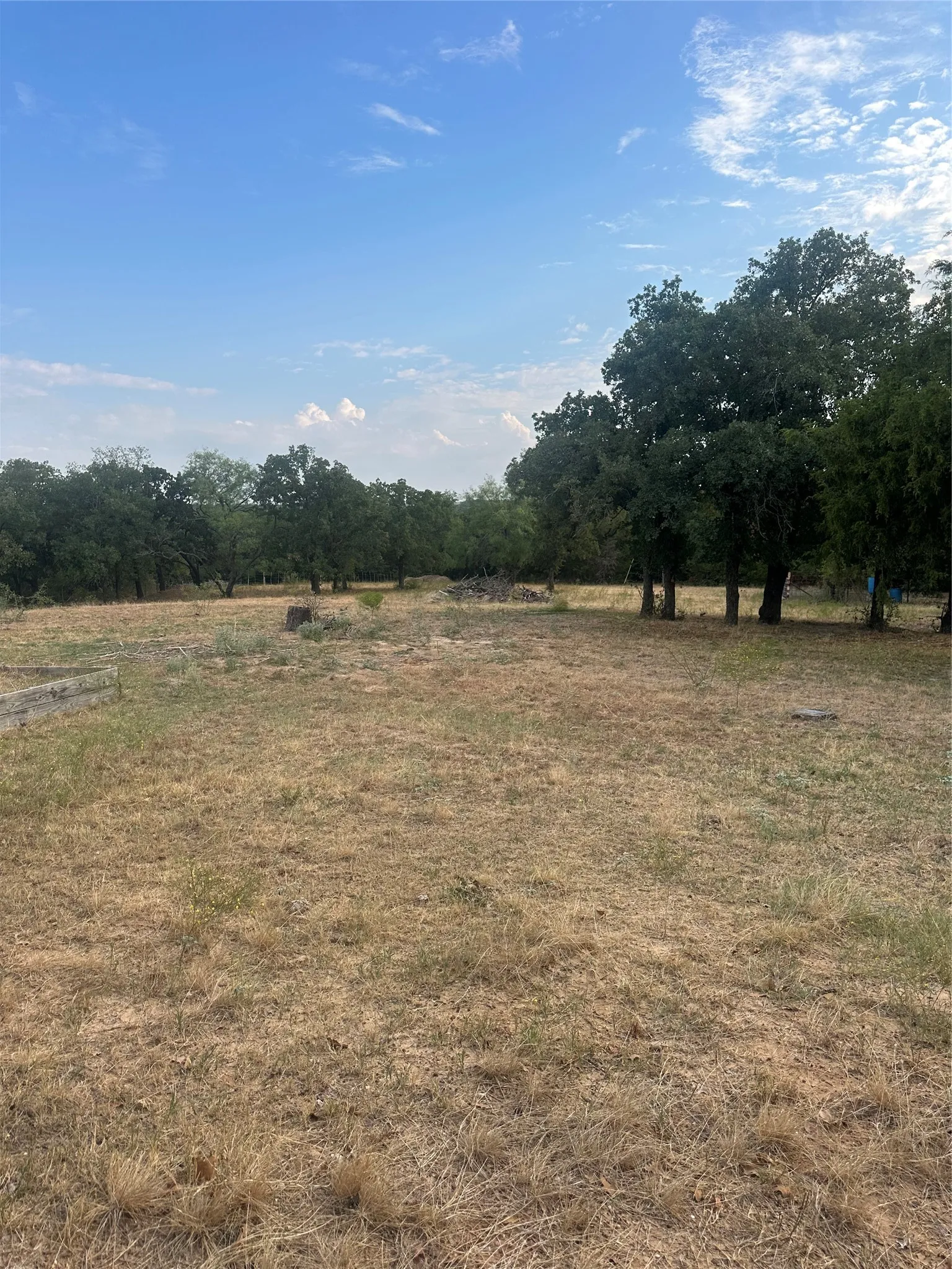Single Family Residence For Sale in Wise County , 362 County Road 1270, Alvord, Texas 76225, 3 Bedroom, 2 Bathroom, Garage spaces, 2,400 Sqft, built in 2002, mls#21348031, Real Estate Agent in Alvord, Homes For Sale in Wise county, Homes For Sale in Alvord, Realtor in Alvord Texas, Real Estate Brokerage Independent Realty Texas, Luminita Cordes Realtor