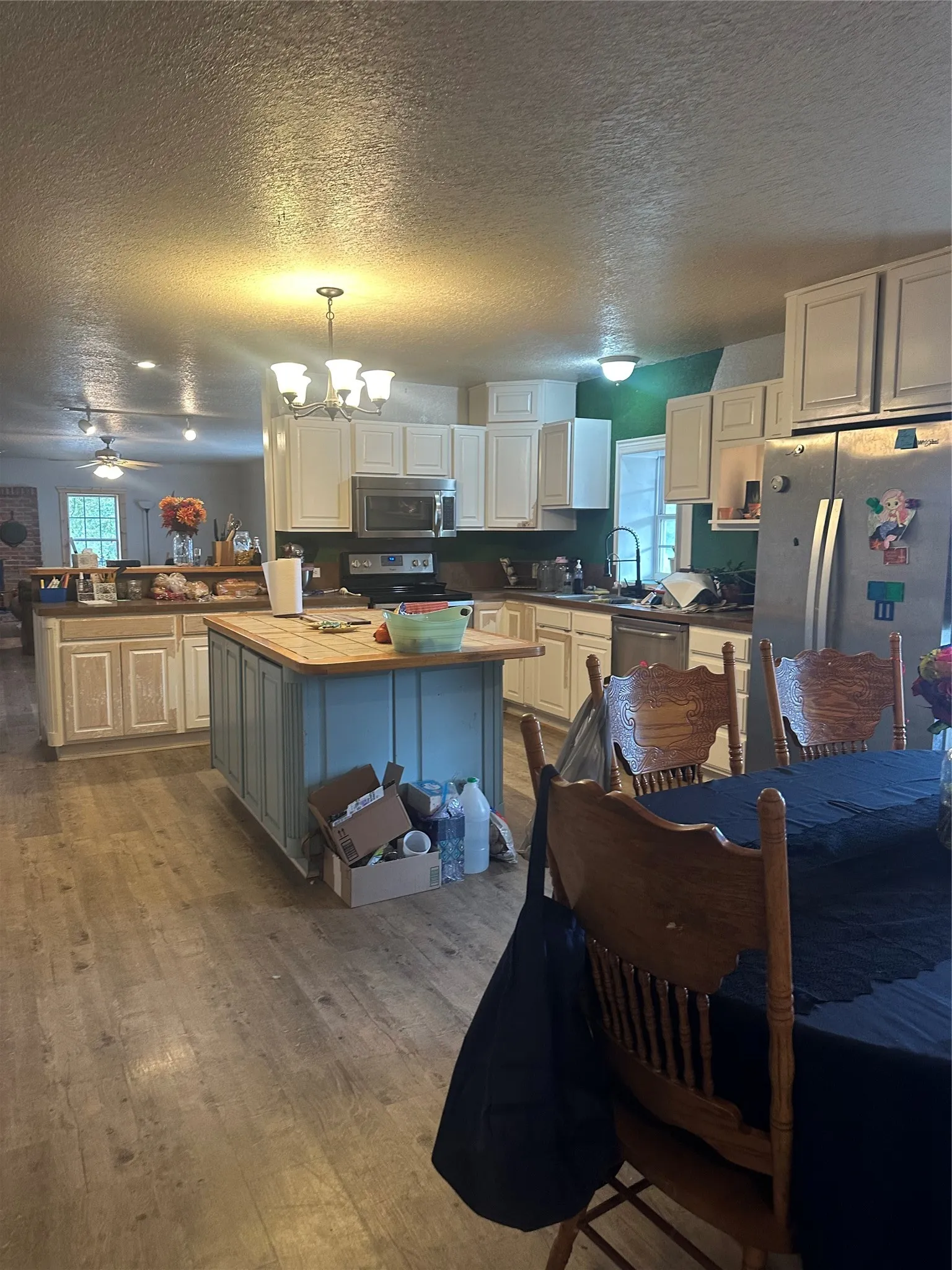 Single Family Residence For Sale in Wise County , 362 County Road 1270, Alvord, Texas 76225, 3 Bedroom, 2 Bathroom, Garage spaces, 2,400 Sqft, built in 2002, mls#21348031, Real Estate Agent in Alvord, Homes For Sale in Wise county, Homes For Sale in Alvord, Realtor in Alvord Texas, Real Estate Brokerage Independent Realty Texas, Luminita Cordes Realtor
