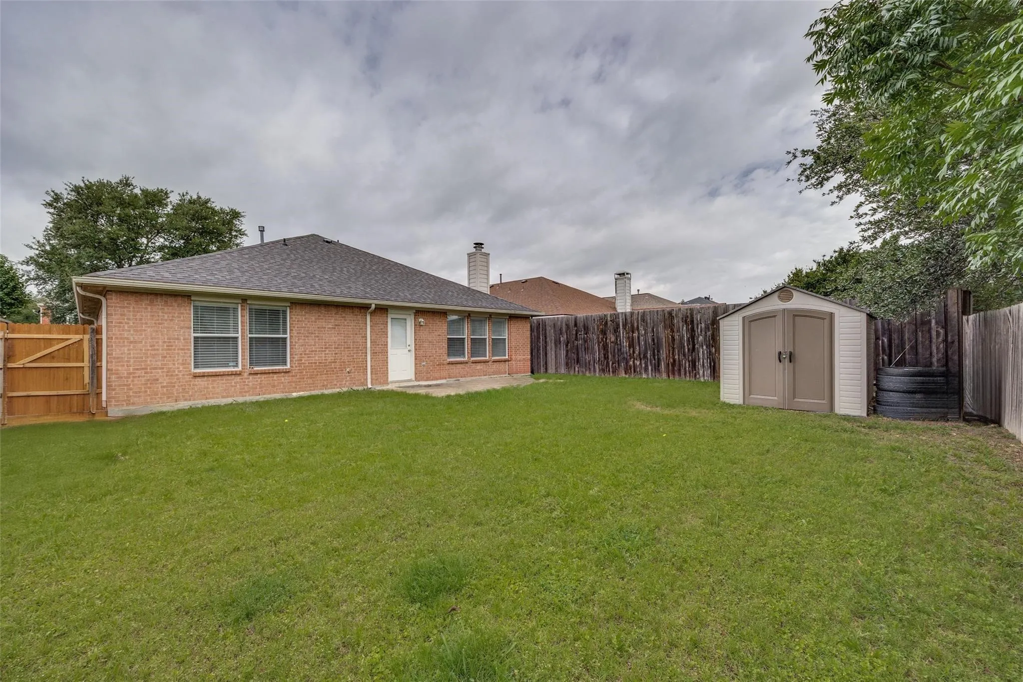 Single Family Residence For Rent in Collin County , 202 Trenton Drive, Wylie, Texas 75098, 4 Bedrooms, 2 Bathrooms, 2 Garage spaces, 1,947 Sqft, built in 2001, Price $2,350, mls#21351362, Real Estate Agent in Wylie, Homes For Rent in Collin county, Homes For Rent in Wylie, Realtor in Wylie Texas, Real Estate Brokerage Independent Realty Texas, Luminita Cordes Realtor