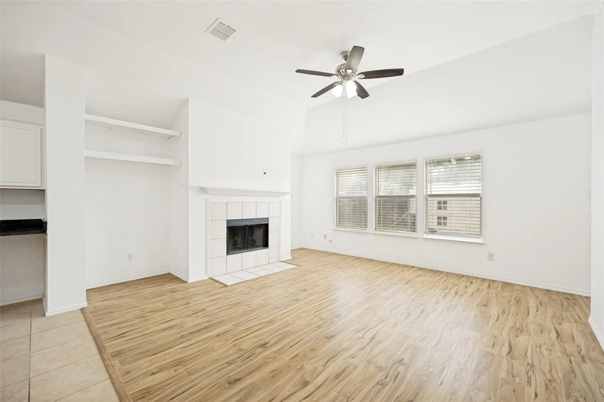 Single Family Residence For Rent in Collin County , 202 Trenton Drive, Wylie, Texas 75098, 4 Bedrooms, 2 Bathrooms, 2 Garage spaces, 1,947 Sqft, built in 2001, Price $2,350, mls#21351362, Real Estate Agent in Wylie, Homes For Rent in Collin county, Homes For Rent in Wylie, Realtor in Wylie Texas, Real Estate Brokerage Independent Realty Texas, Luminita Cordes Realtor