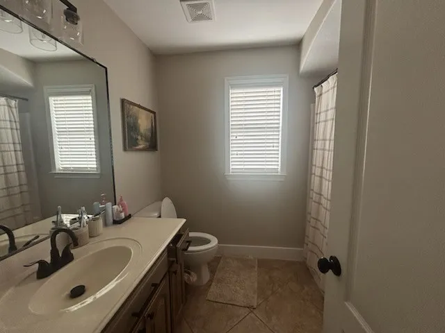 Single Family Residence For Sale in Kaufman County , 1011 Cadbury Lane, Forney, Texas 75126, 4 Bedroom, 3 Bathroom, 2 Garage spaces, 2,649 Sqft, built in 2008, mls#21351282, Real Estate Agent in Forney, Homes For Sale in Kaufman county, Homes For Sale in Forney, Realtor in Forney Texas, Real Estate Brokerage Independent Realty Texas, Luminita Cordes Realtor