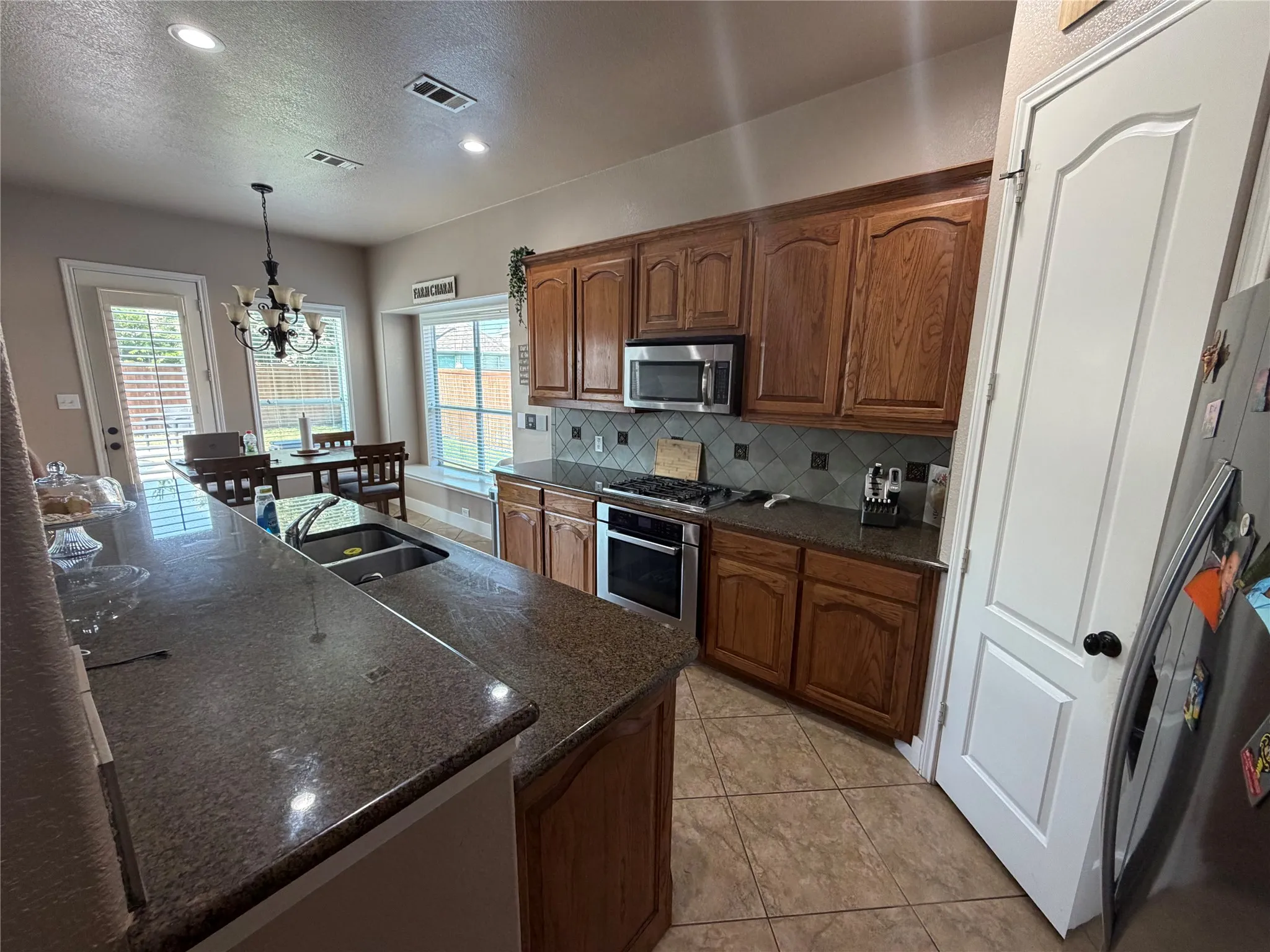 Single Family Residence For Sale in Kaufman County , 1011 Cadbury Lane, Forney, Texas 75126, 4 Bedroom, 3 Bathroom, 2 Garage spaces, 2,649 Sqft, built in 2008, mls#21351282, Real Estate Agent in Forney, Homes For Sale in Kaufman county, Homes For Sale in Forney, Realtor in Forney Texas, Real Estate Brokerage Independent Realty Texas, Luminita Cordes Realtor