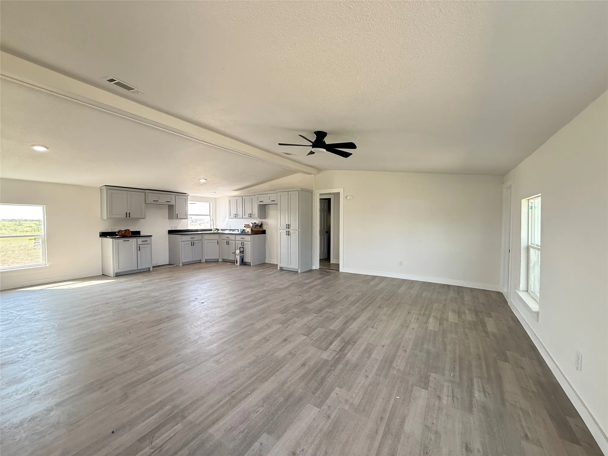 Mobile Home For Sale in Wise County , 240 County Road 2723, Decatur, Texas 76234, 4 Bedroom, 2 Bathroom, Garage spaces, 1,520 Sqft, built in 2016, Price $370,000, mls#21351369, Real Estate Agent in Decatur, Homes For Sale in Wise county, Homes For Sale in Decatur, Realtor in Decatur Texas, Real Estate Brokerage Independent Realty Texas, Luminita Cordes Realtor