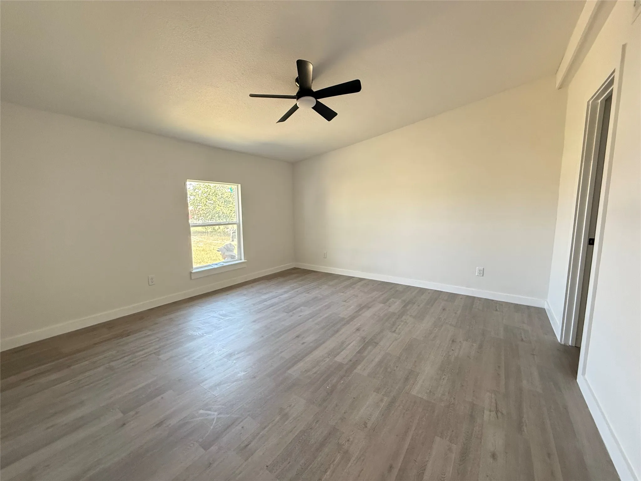 Mobile Home For Sale in Wise County , 240 County Road 2723, Decatur, Texas 76234, 4 Bedroom, 2 Bathroom, Garage spaces, 1,520 Sqft, built in 2016, Price $370,000, mls#21351369, Real Estate Agent in Decatur, Homes For Sale in Wise county, Homes For Sale in Decatur, Realtor in Decatur Texas, Real Estate Brokerage Independent Realty Texas, Luminita Cordes Realtor