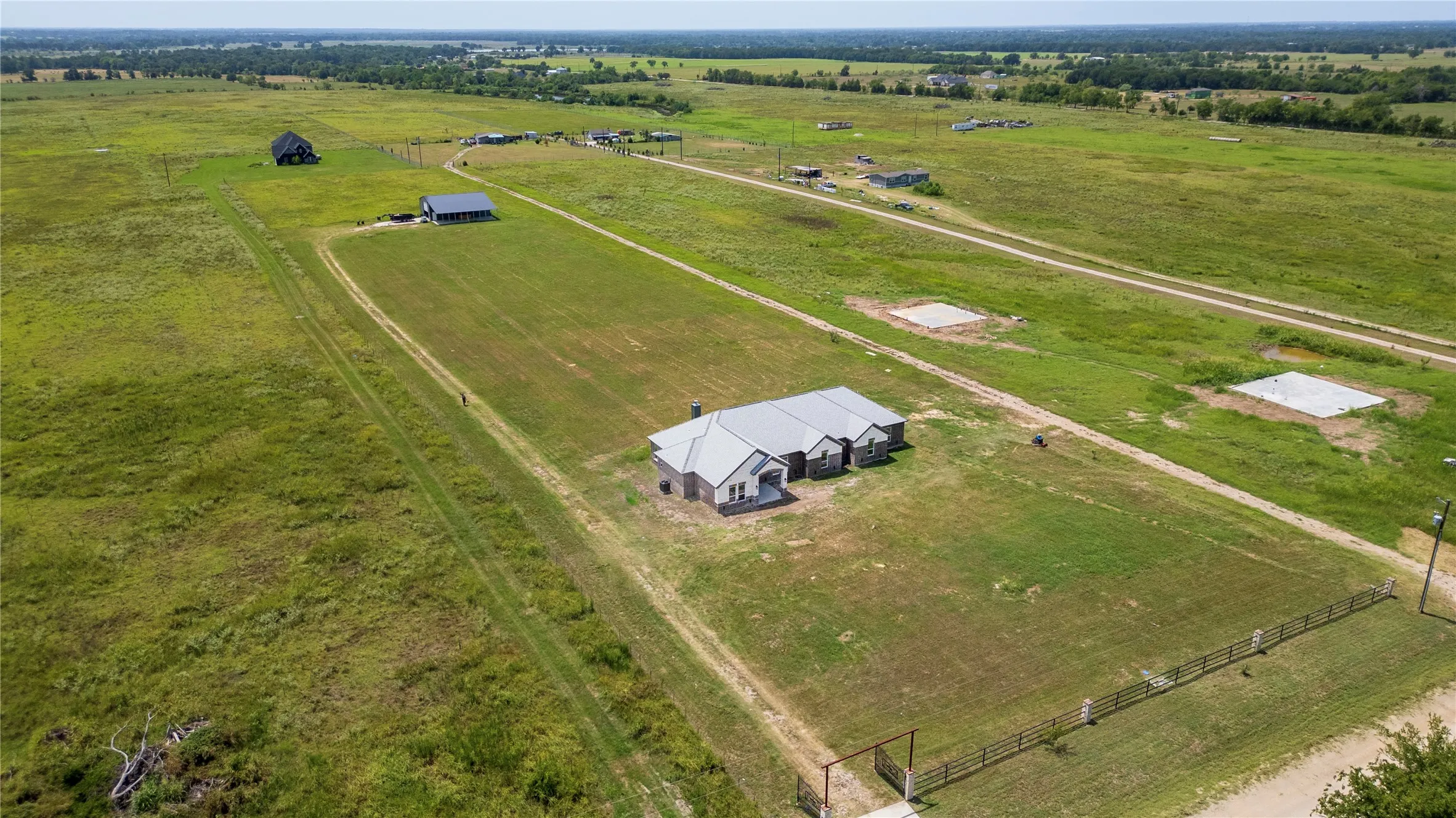 Single Family Residence For Sale in Van Zandt County , 809 Vz County Road 2623, Wills Point, Texas 75169, 5 Bedrooms, 5 Bathrooms, 2 Garage spaces, 5,010 Sqft, built in 2026, Price $850,000, mls#21349543, Real Estate Agent in Wills Point, Homes For Sale in Van Zandt county, Homes For Sale in Wills Point, Realtor in Wills Point Texas, Real Estate Brokerage Independent Realty Texas, Luminita Cordes Realtor