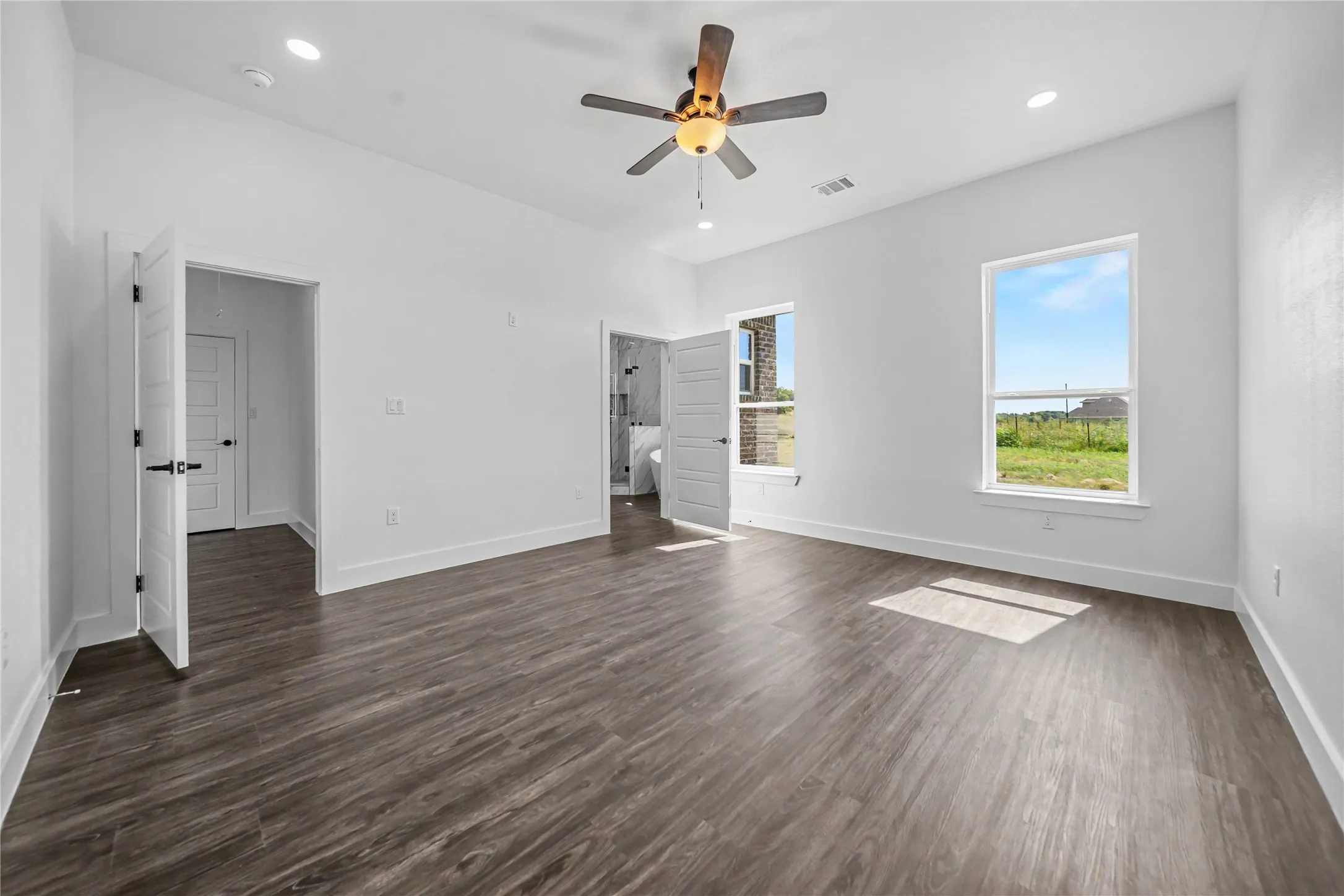 Single Family Residence For Sale in Van Zandt County , 809 Vz County Road 2623, Wills Point, Texas 75169, 5 Bedrooms, 5 Bathrooms, 2 Garage spaces, 5,010 Sqft, built in 2026, Price $850,000, mls#21349543, Real Estate Agent in Wills Point, Homes For Sale in Van Zandt county, Homes For Sale in Wills Point, Realtor in Wills Point Texas, Real Estate Brokerage Independent Realty Texas, Luminita Cordes Realtor