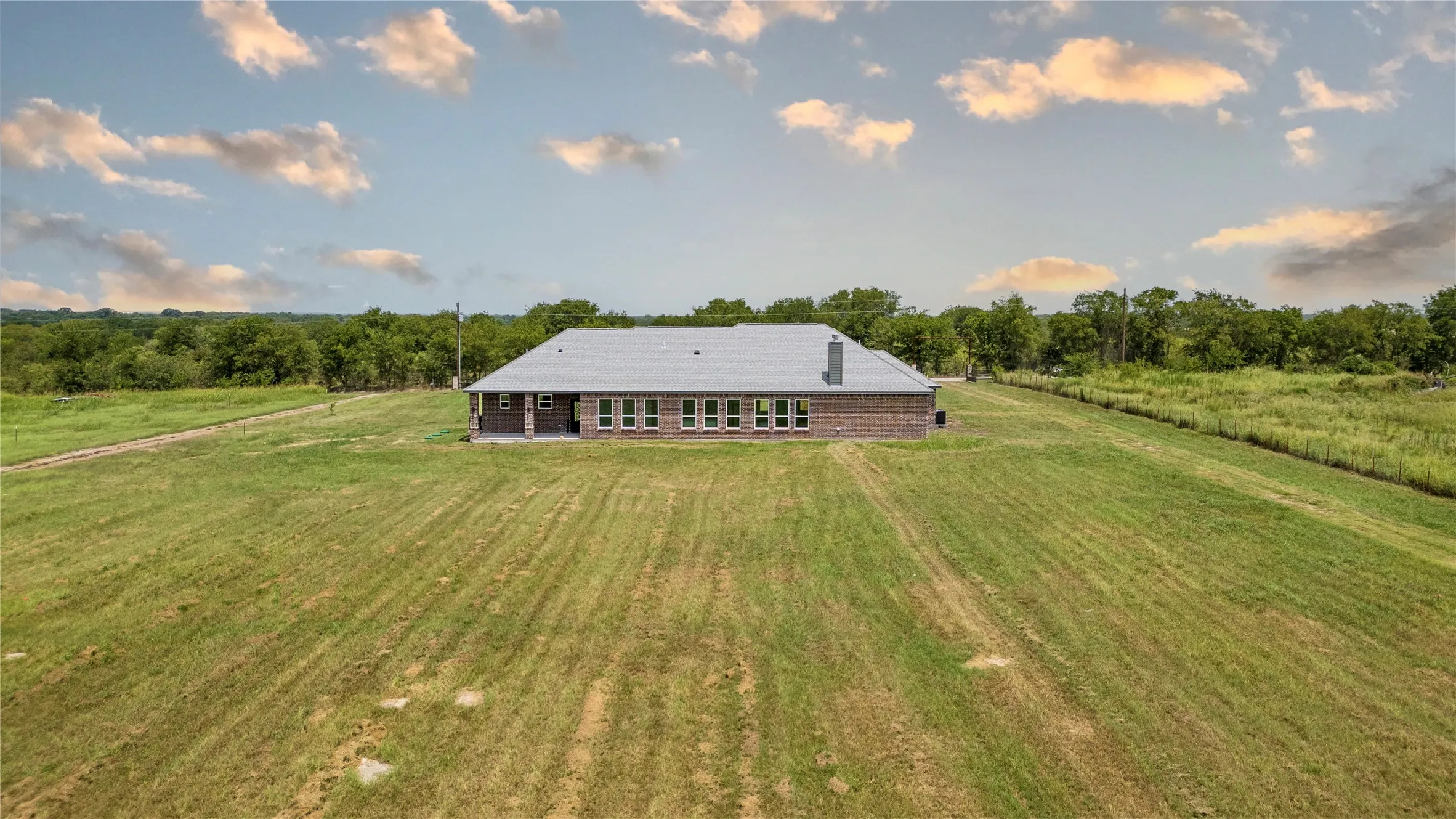 Single Family Residence For Sale in Van Zandt County , 809 Vz County Road 2623, Wills Point, Texas 75169, 5 Bedrooms, 5 Bathrooms, 2 Garage spaces, 5,010 Sqft, built in 2026, Price $850,000, mls#21349543, Real Estate Agent in Wills Point, Homes For Sale in Van Zandt county, Homes For Sale in Wills Point, Realtor in Wills Point Texas, Real Estate Brokerage Independent Realty Texas, Luminita Cordes Realtor