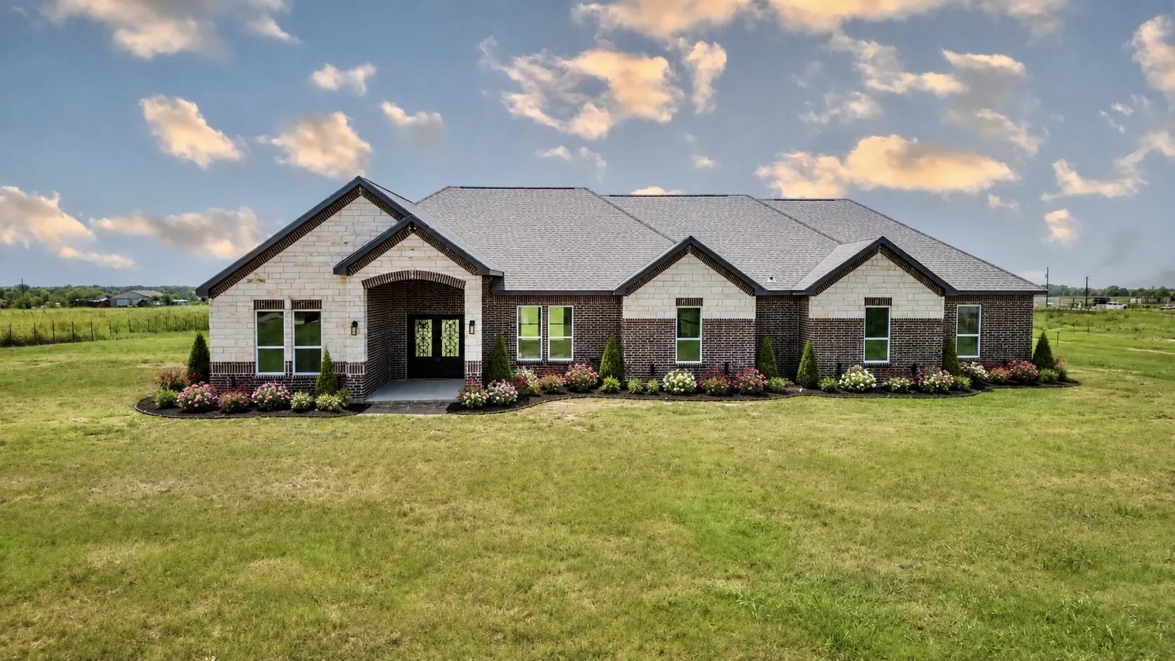 Single Family Residence For Sale in Van Zandt County , 809 Vz County Road 2623, Wills Point, Texas 75169, 5 Bedrooms, 5 Bathrooms, 2 Garage spaces, 5,010 Sqft, built in 2026, Price $850,000, mls#21349543, Real Estate Agent in Wills Point, Homes For Sale in Van Zandt county, Homes For Sale in Wills Point, Realtor in Wills Point Texas, Real Estate Brokerage Independent Realty Texas, Luminita Cordes Realtor