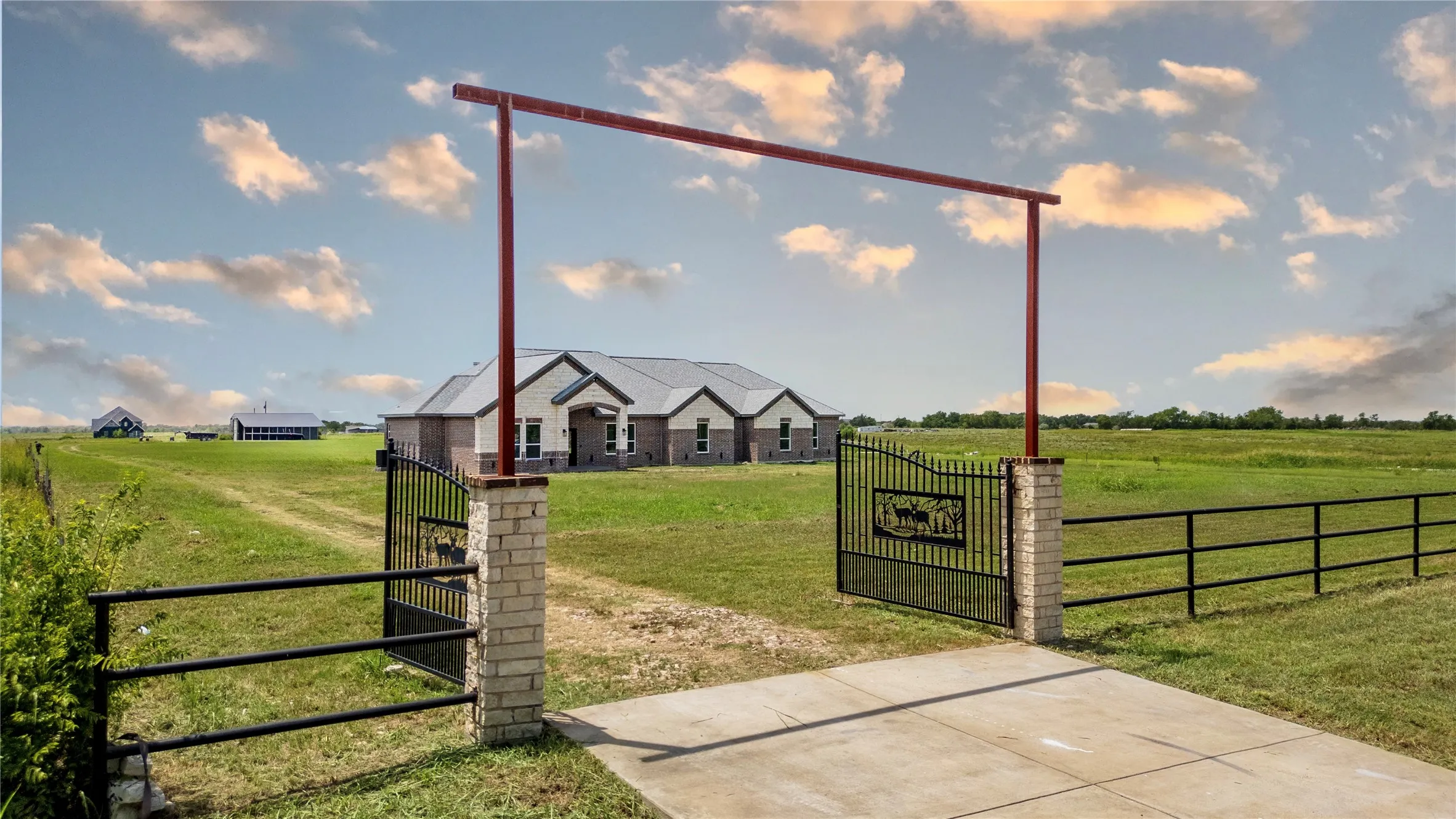 Single Family Residence For Sale in Van Zandt County , 809 Vz County Road 2623, Wills Point, Texas 75169, 5 Bedrooms, 5 Bathrooms, 2 Garage spaces, 5,010 Sqft, built in 2026, Price $850,000, mls#21349543, Real Estate Agent in Wills Point, Homes For Sale in Van Zandt county, Homes For Sale in Wills Point, Realtor in Wills Point Texas, Real Estate Brokerage Independent Realty Texas, Luminita Cordes Realtor