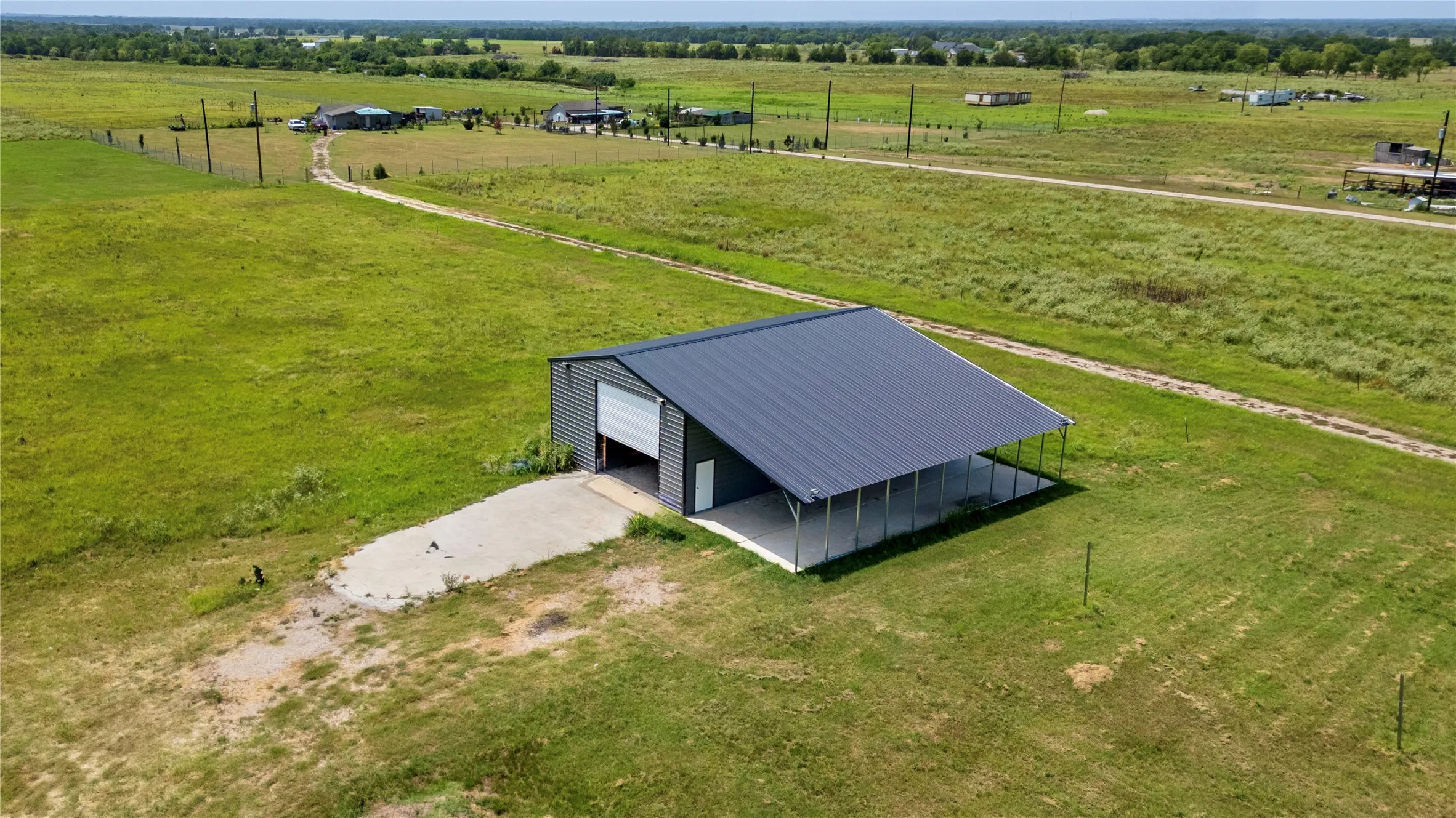 Single Family Residence For Sale in Van Zandt County , 809 Vz County Road 2623, Wills Point, Texas 75169, 5 Bedrooms, 5 Bathrooms, 2 Garage spaces, 5,010 Sqft, built in 2026, Price $850,000, mls#21349543, Real Estate Agent in Wills Point, Homes For Sale in Van Zandt county, Homes For Sale in Wills Point, Realtor in Wills Point Texas, Real Estate Brokerage Independent Realty Texas, Luminita Cordes Realtor