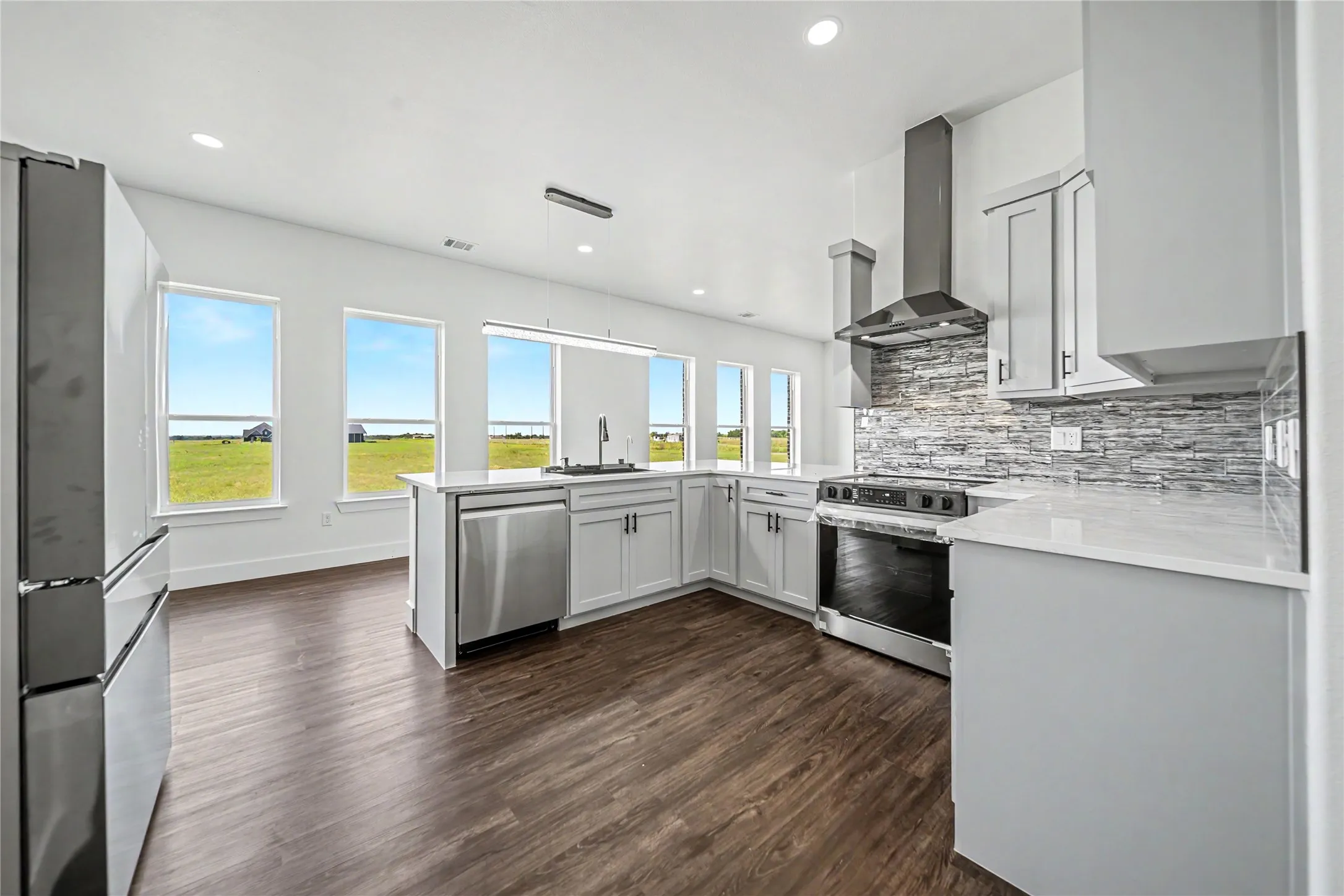 Single Family Residence For Sale in Van Zandt County , 809 Vz County Road 2623, Wills Point, Texas 75169, 5 Bedrooms, 5 Bathrooms, 2 Garage spaces, 5,010 Sqft, built in 2026, Price $850,000, mls#21349543, Real Estate Agent in Wills Point, Homes For Sale in Van Zandt county, Homes For Sale in Wills Point, Realtor in Wills Point Texas, Real Estate Brokerage Independent Realty Texas, Luminita Cordes Realtor