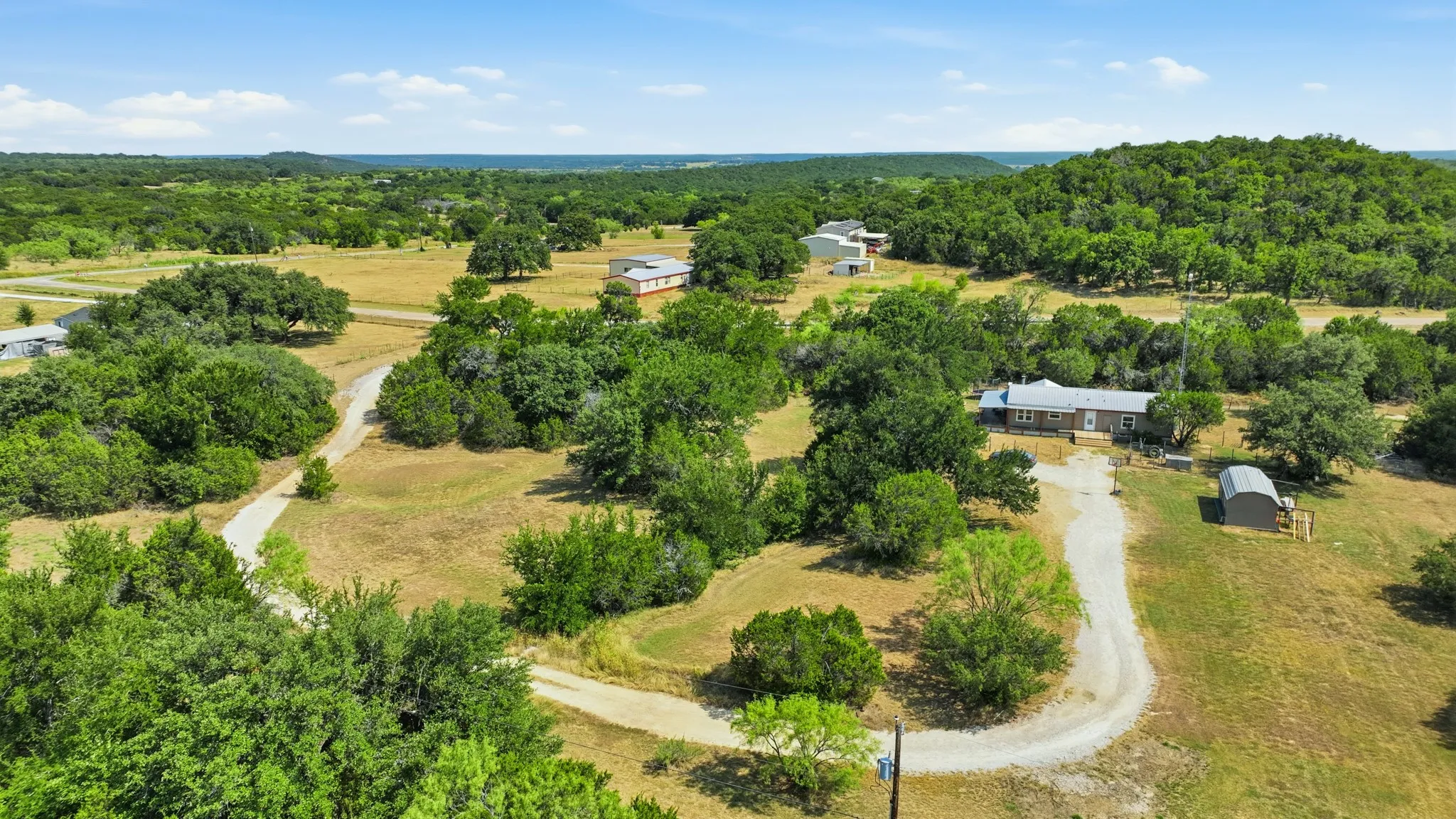 Mobile Home For Sale in Palo Pinto County , 100 Shady Oaks Drive, Mineral Wells, Texas 76067, 3 Bedroom, 2 Bathroom, Garage spaces, 1,512 Sqft, built in 2003, mls#21351371, Real Estate Agent in Mineral Wells, Homes For Sale in Palo Pinto county, Homes For Sale in Mineral Wells, Realtor in Mineral Wells Texas, Real Estate Brokerage Independent Realty Texas, Luminita Cordes Realtor