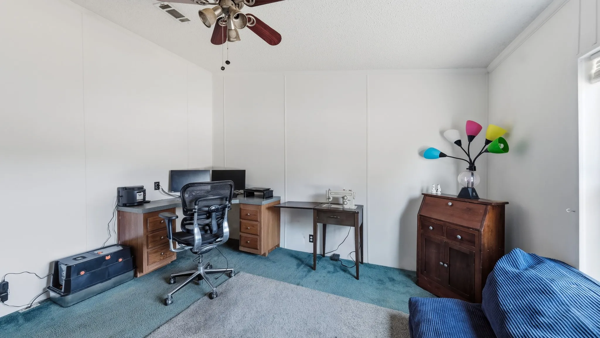 Mobile Home For Sale in Palo Pinto County , 100 Shady Oaks Drive, Mineral Wells, Texas 76067, 3 Bedroom, 2 Bathroom, Garage spaces, 1,512 Sqft, built in 2003, mls#21351371, Real Estate Agent in Mineral Wells, Homes For Sale in Palo Pinto county, Homes For Sale in Mineral Wells, Realtor in Mineral Wells Texas, Real Estate Brokerage Independent Realty Texas, Luminita Cordes Realtor