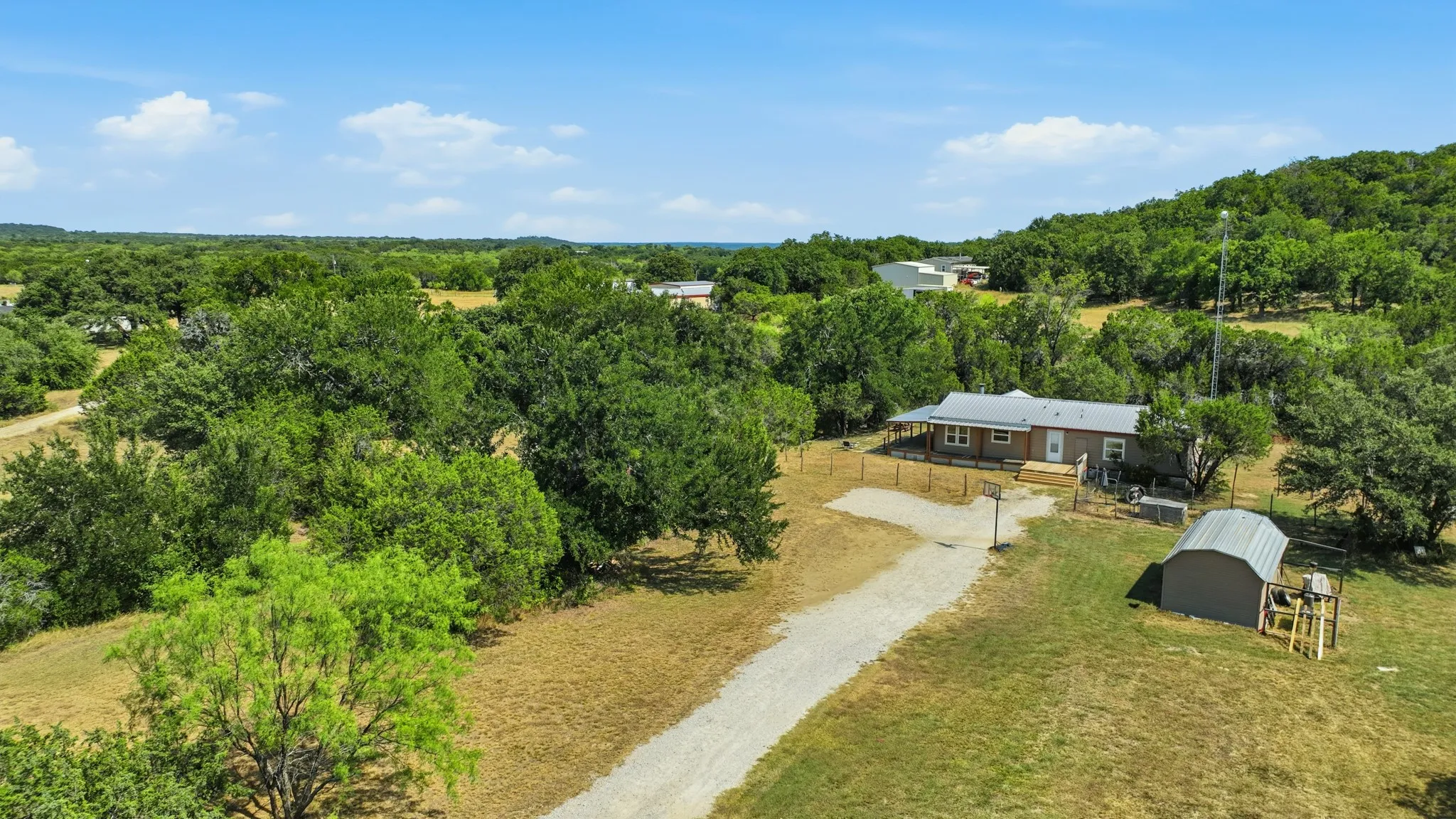 Mobile Home For Sale in Palo Pinto County , 100 Shady Oaks Drive, Mineral Wells, Texas 76067, 3 Bedroom, 2 Bathroom, Garage spaces, 1,512 Sqft, built in 2003, mls#21351371, Real Estate Agent in Mineral Wells, Homes For Sale in Palo Pinto county, Homes For Sale in Mineral Wells, Realtor in Mineral Wells Texas, Real Estate Brokerage Independent Realty Texas, Luminita Cordes Realtor
