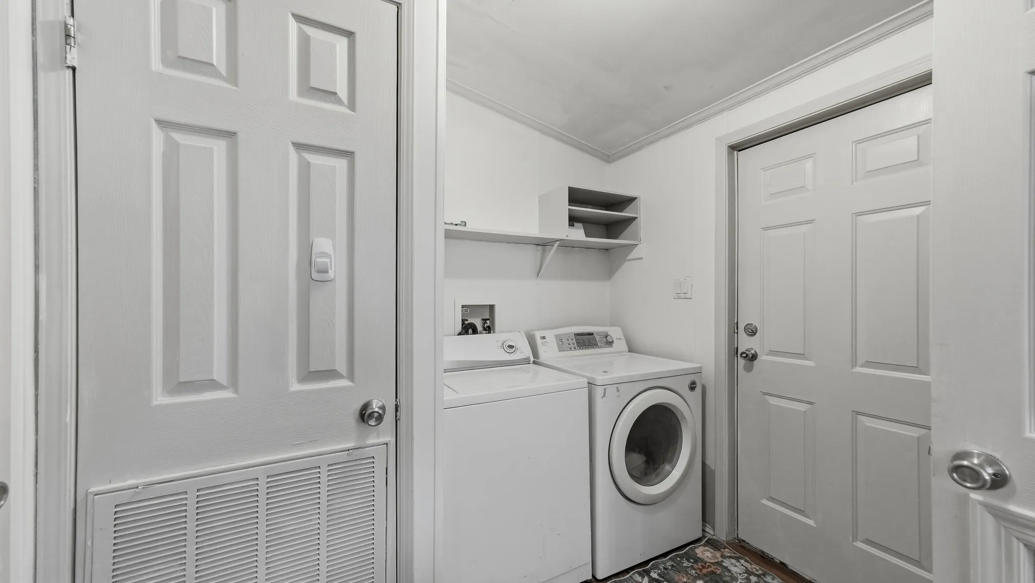 Mobile Home For Sale in Palo Pinto County , 100 Shady Oaks Drive, Mineral Wells, Texas 76067, 3 Bedroom, 2 Bathroom, Garage spaces, 1,512 Sqft, built in 2003, mls#21351371, Real Estate Agent in Mineral Wells, Homes For Sale in Palo Pinto county, Homes For Sale in Mineral Wells, Realtor in Mineral Wells Texas, Real Estate Brokerage Independent Realty Texas, Luminita Cordes Realtor